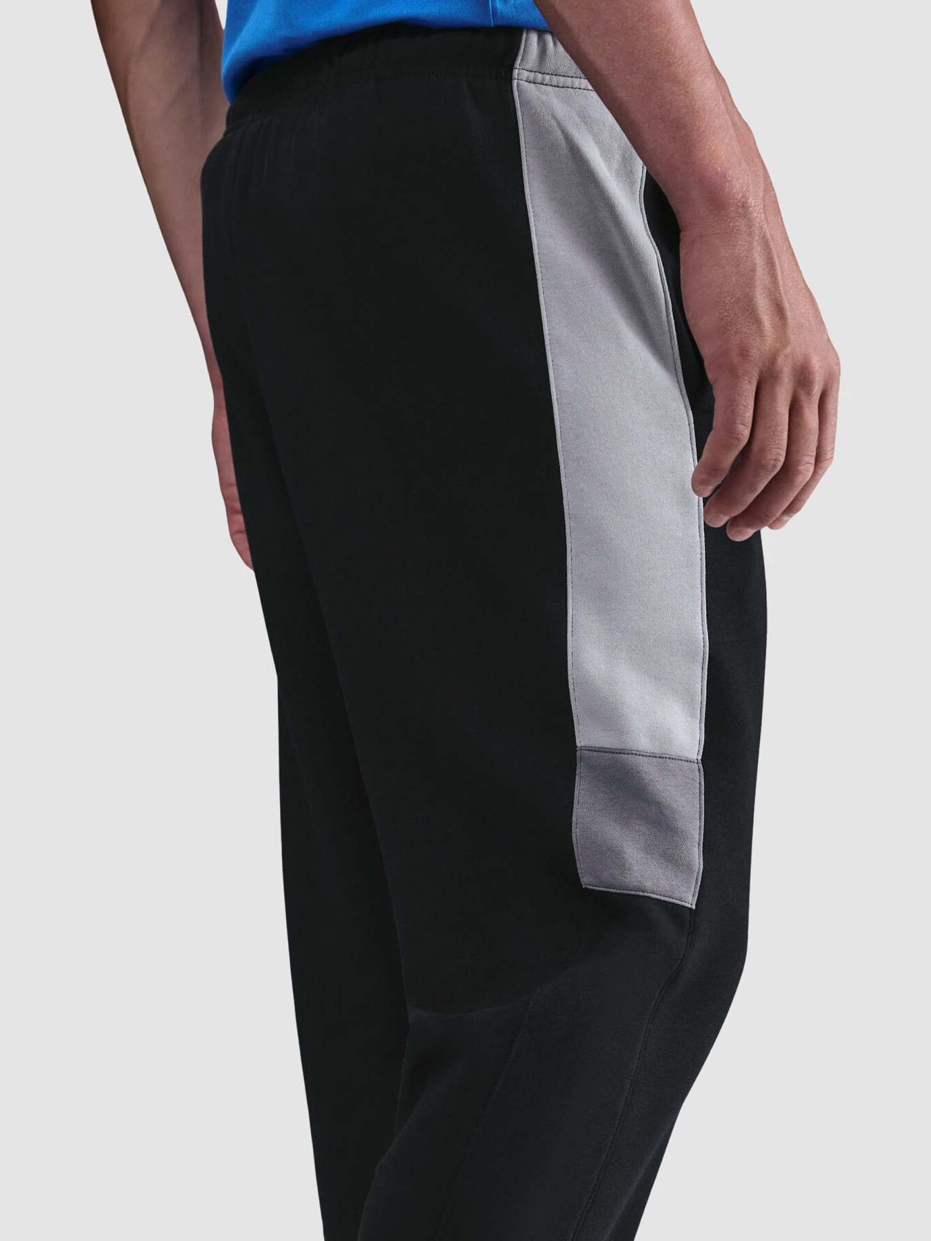 Костюми NIKE M NK CLUB FLEECE HDED TRACK GX модель HV1165-010 Костюми NIKE M NK CLUB FLEECE HDED TRACK GX модель HV1165-010 Фото