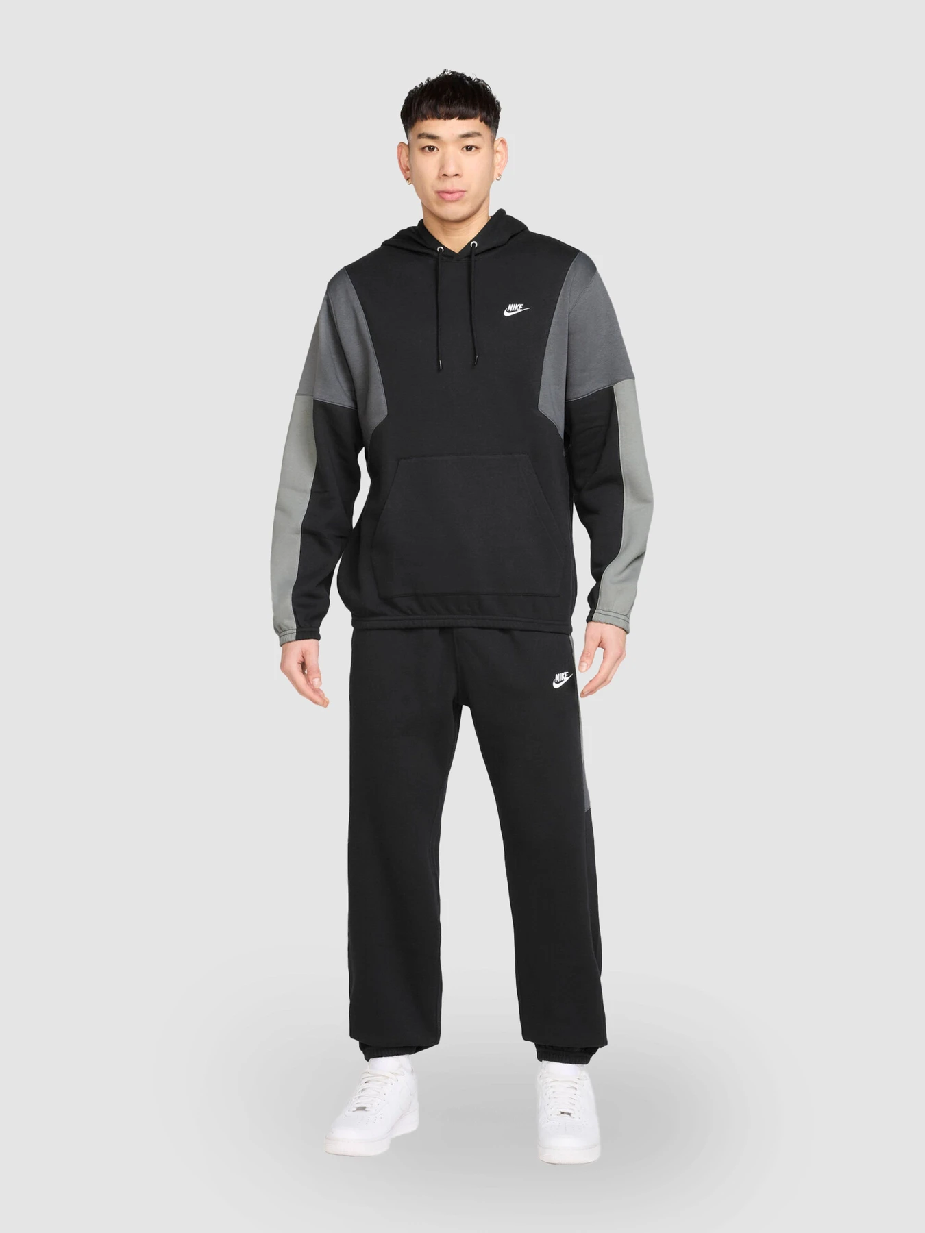 Костюми NIKE M NK CLUB FLEECE HDED TRACK GX модель HV1165-010 Костюми NIKE M NK CLUB FLEECE HDED TRACK GX модель HV1165-010 Фото