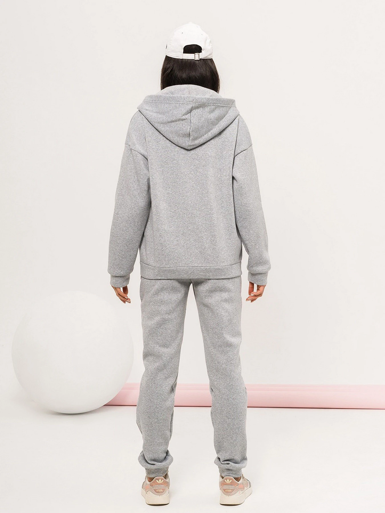 Костюмы ISSA Plus модель 13063_lightgray Фото