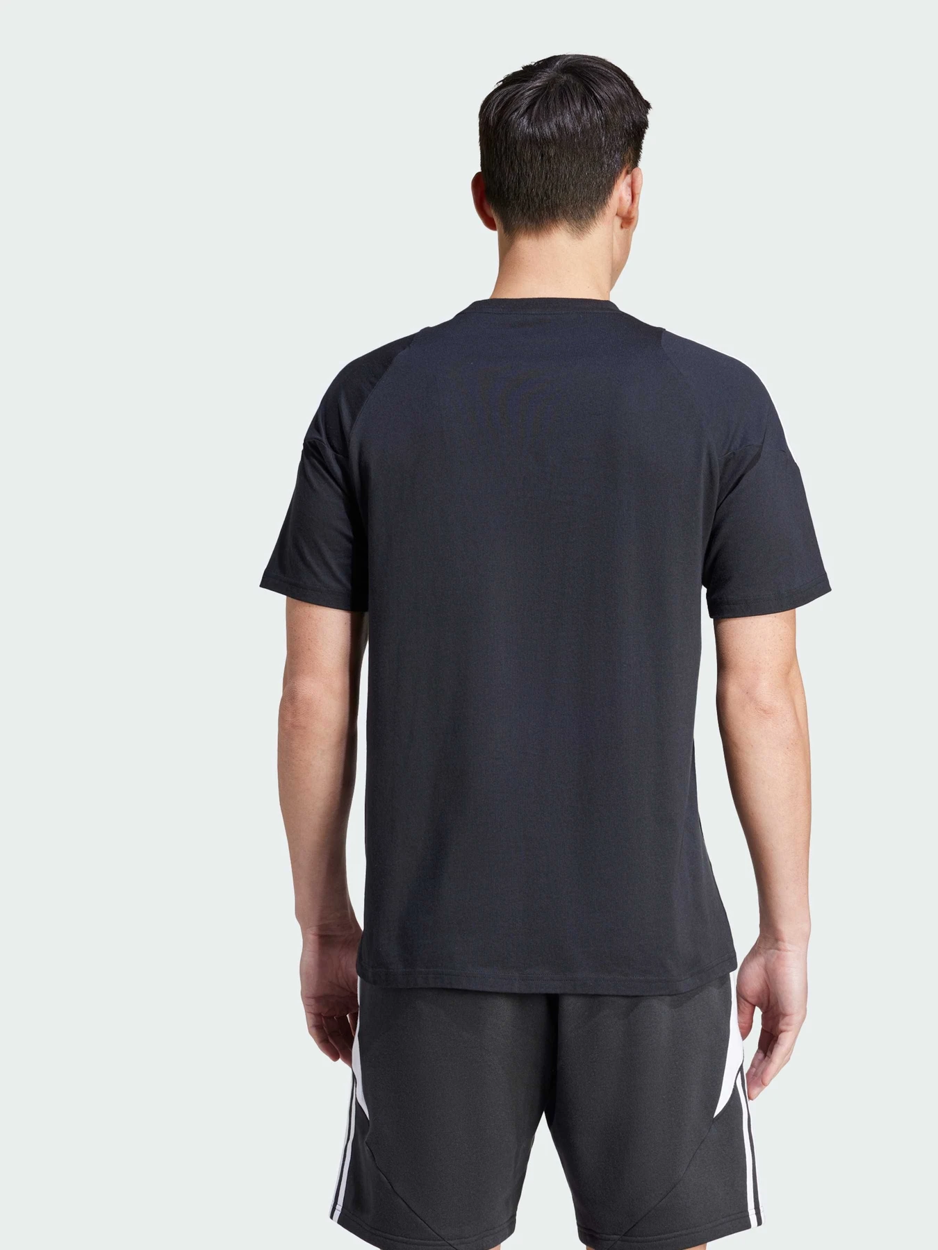 Футболки і поло Adidas Tiro модель IJ9954 Футболки і поло Adidas Tiro модель IJ9954 Фото