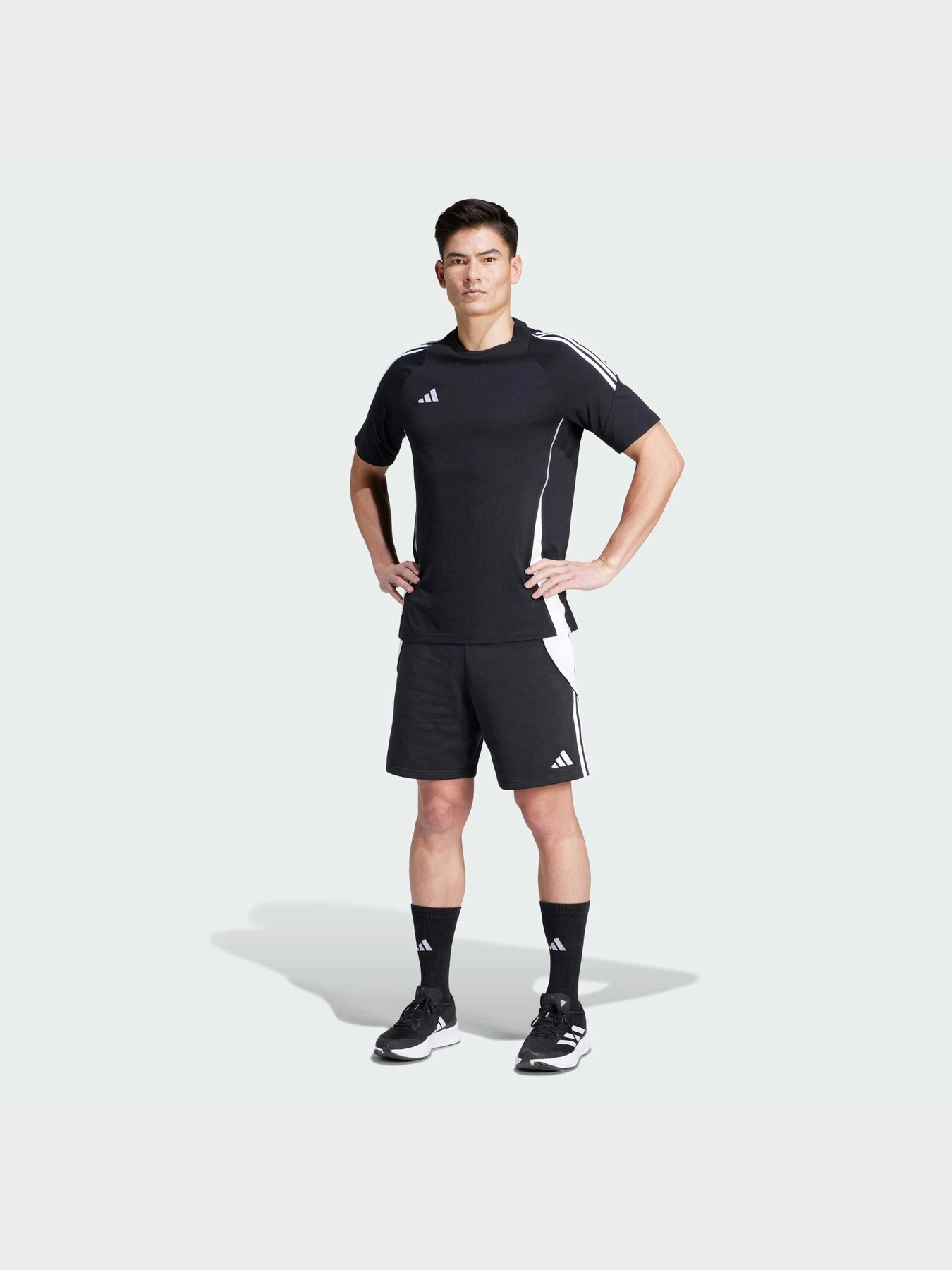 Футболки і поло Adidas Tiro модель IJ9954 Футболки і поло Adidas Tiro модель IJ9954 Фото