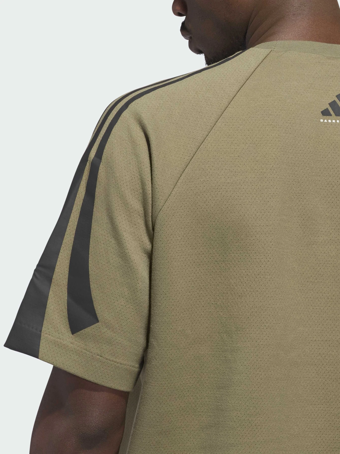 Футболки и поло Adidas модель JN3975 Футболки и поло Adidas модель JN3975 Фото
