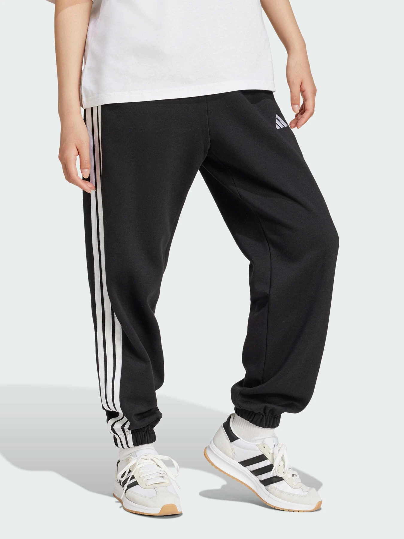Штани Adidas модель JE1276 Фото