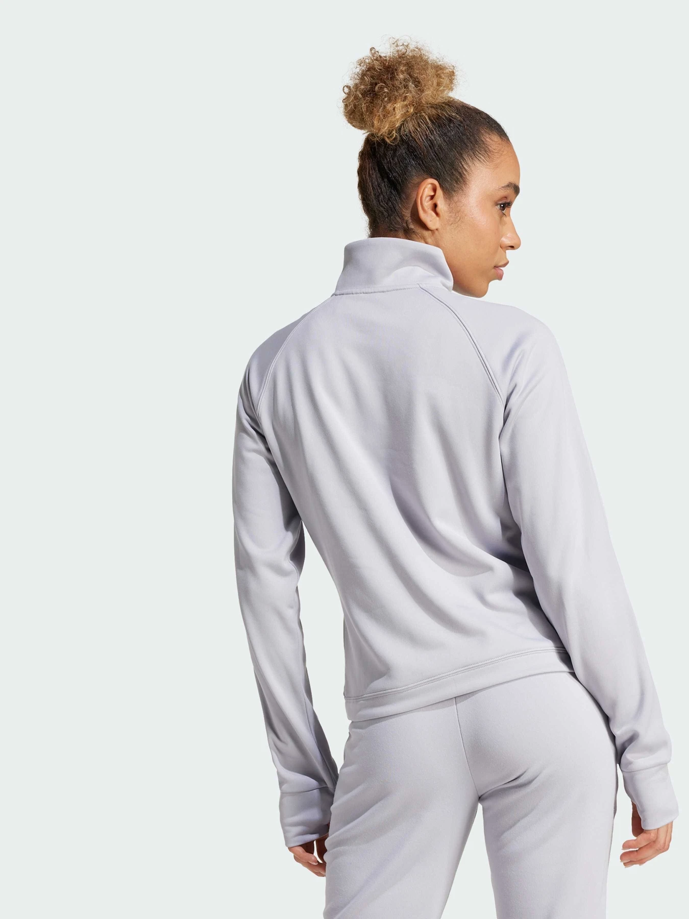 Худи и свитшоты Adidas модель IX5061 Худи и свитшоты Adidas модель IX5061 Фото