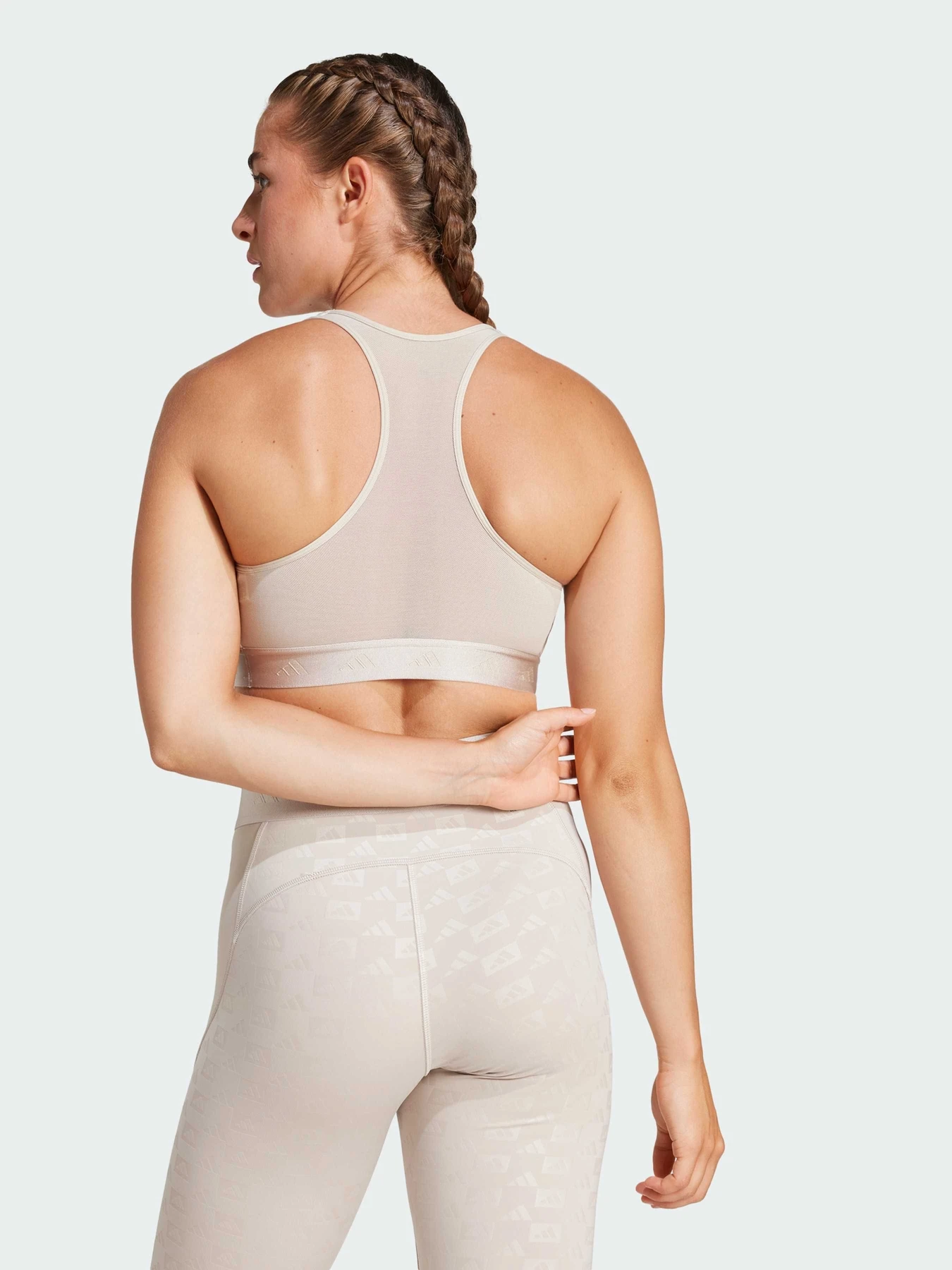 Футболки и поло Adidas модель IX3195 Футболки и поло Adidas модель IX3195 Фото