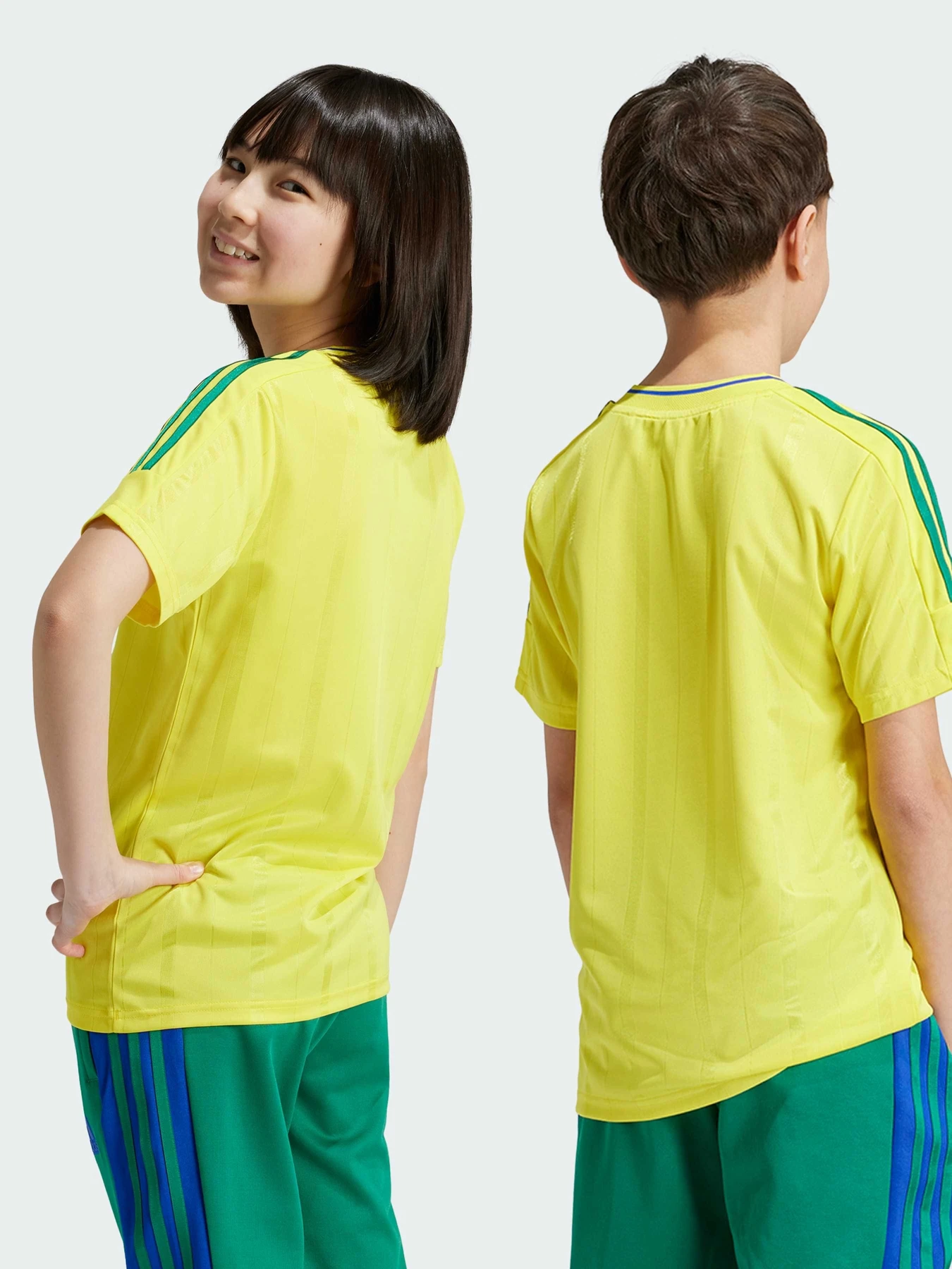 Футболки і поло Adidas Tiro модель IY0144 Футболки і поло Adidas Tiro модель IY0144 Фото