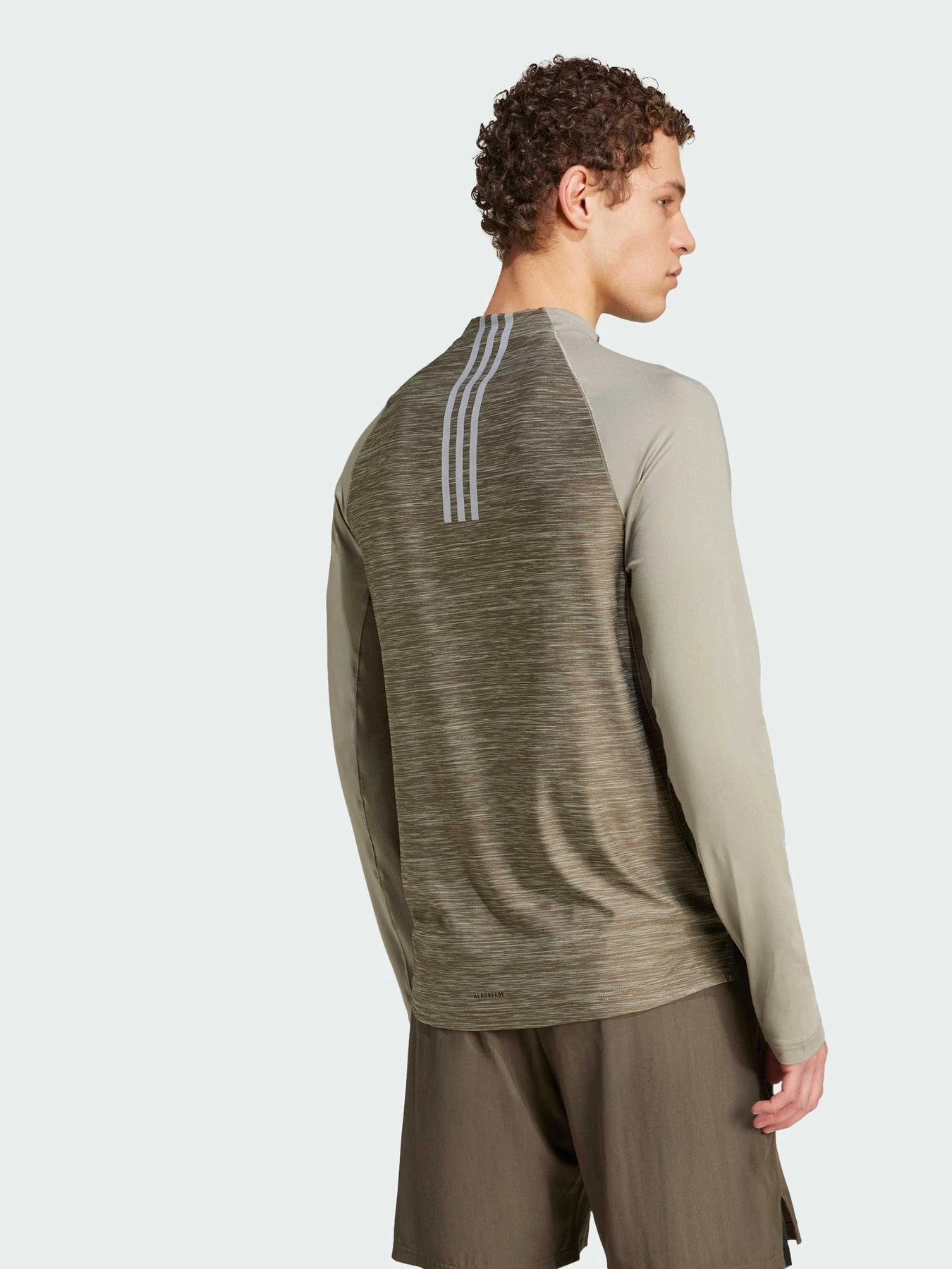Худи и свитшоты Adidas 3 Stripes модель IW5899 Фото