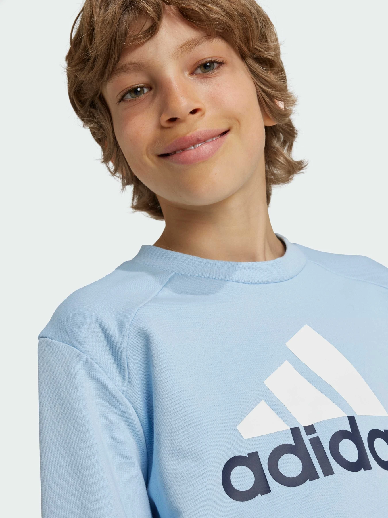Костюмы Adidas модель IY5429 Костюмы Adidas модель IY5429 Фото