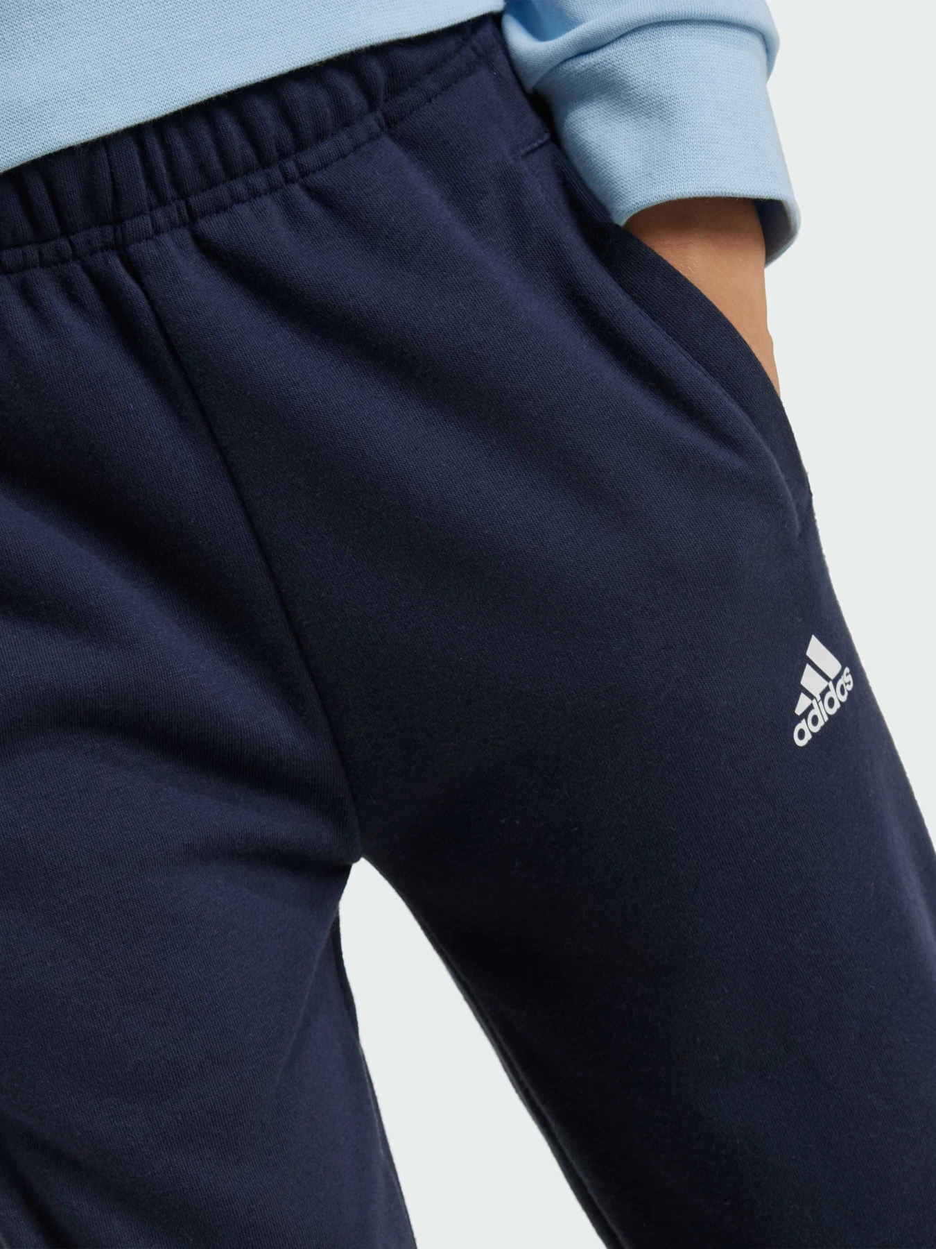 Костюмы Adidas модель IY5429 Костюмы Adidas модель IY5429 Фото