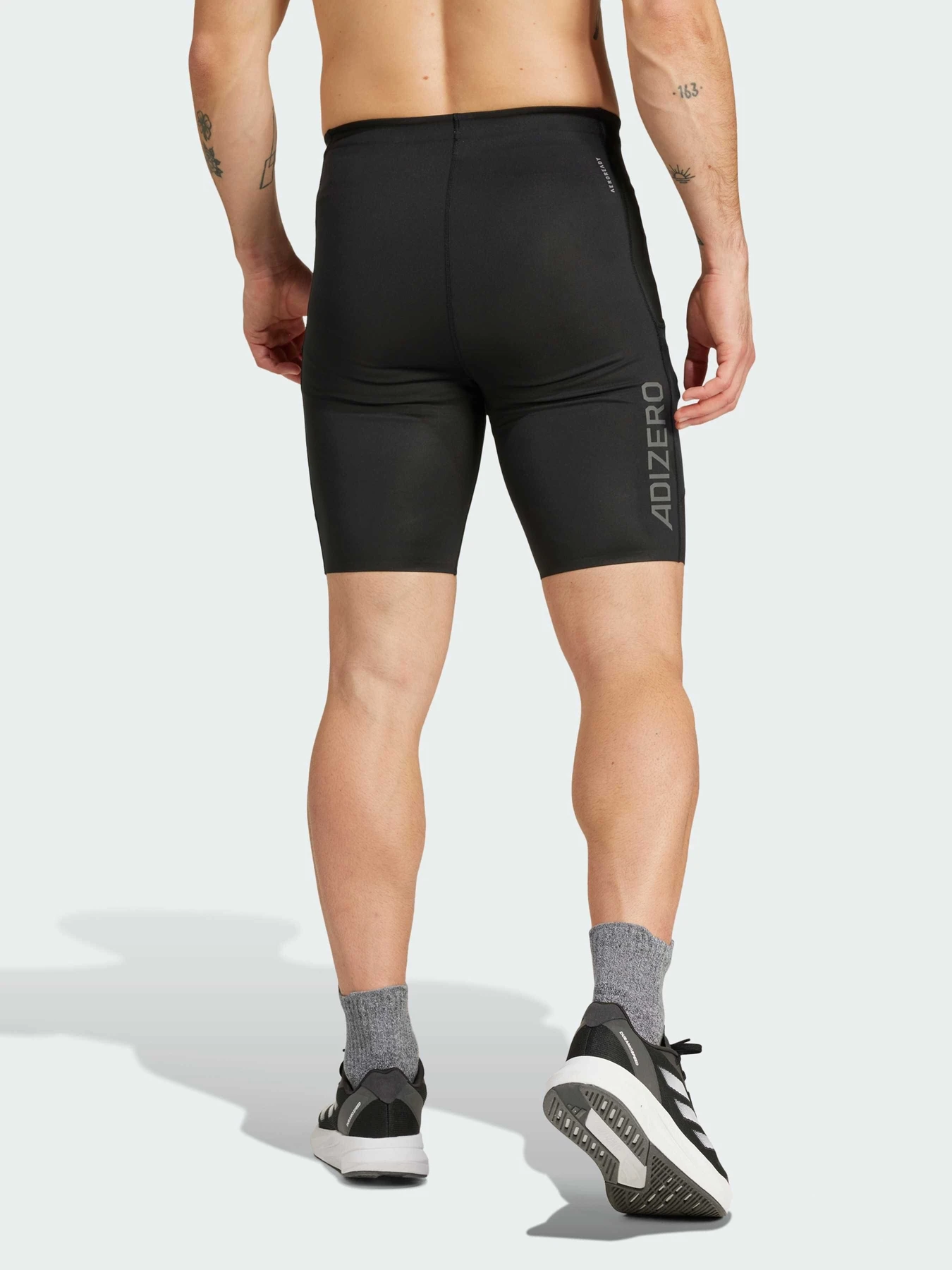 Шорти Adidas модель IY5546 Шорти Adidas модель IY5546 Фото