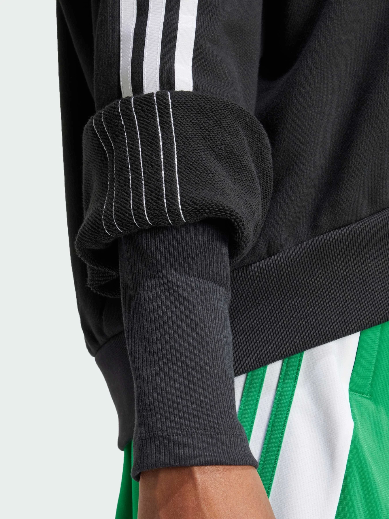 Худі та світшоти Adidas Adicolor модель IY7258 Худі та світшоти Adidas Adicolor модель IY7258 Фото