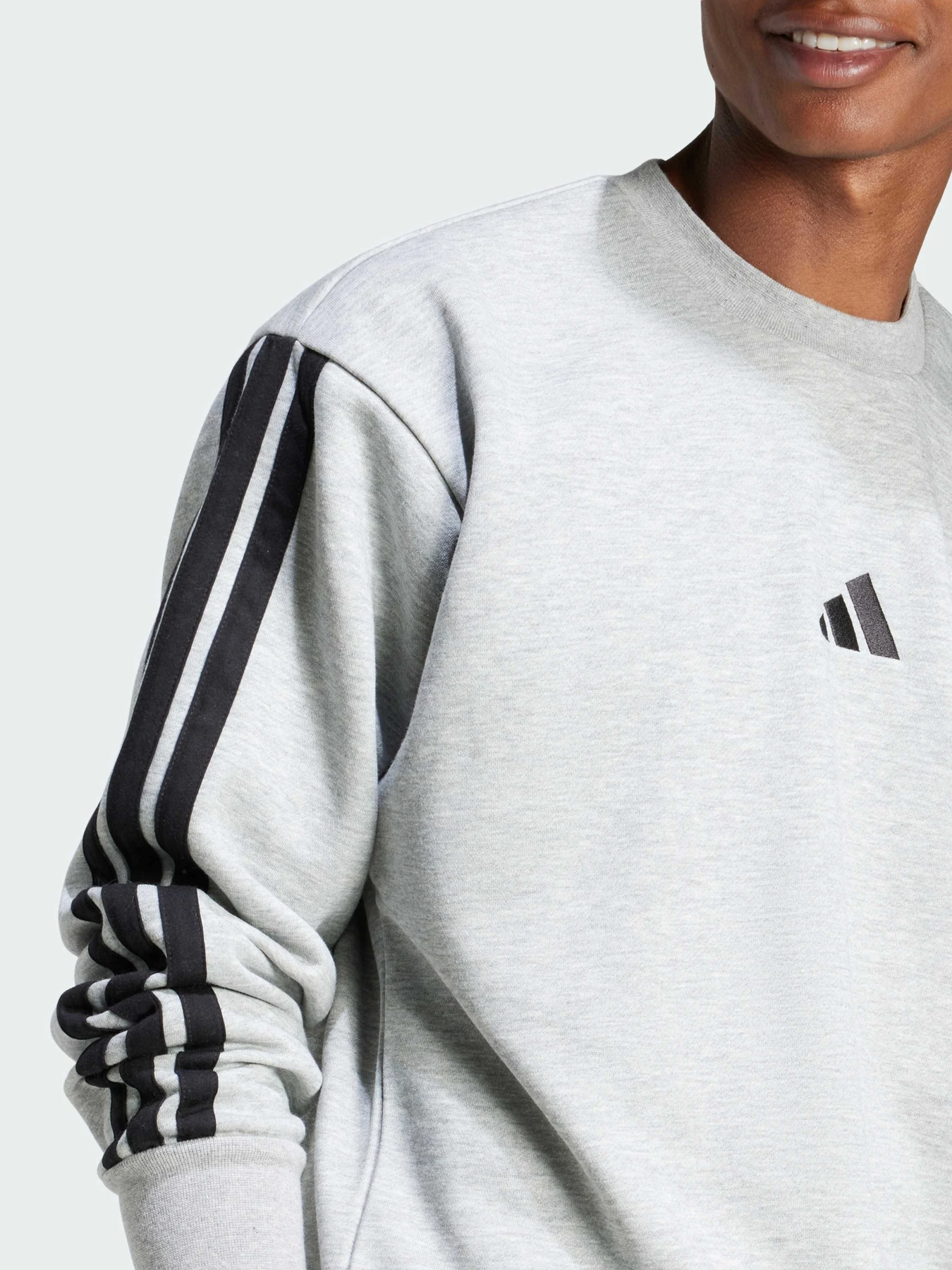 Худи и свитшоты Adidas модель JE6308 Худи и свитшоты Adidas модель JE6308 Фото