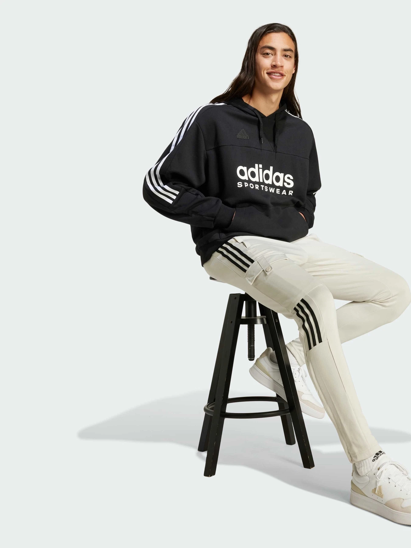 Худи и свитшоты Adidas Tiro модель JE2935 Худи и свитшоты Adidas Tiro модель JE2935 Фото
