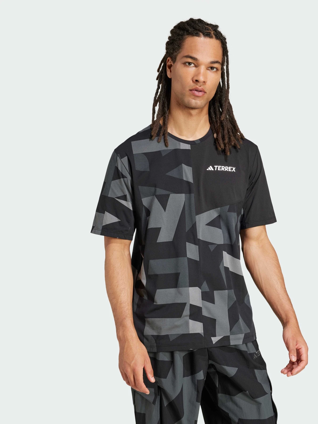 Футболки и поло Adidas модель JE0390 Футболки и поло Adidas модель JE0390 Фото