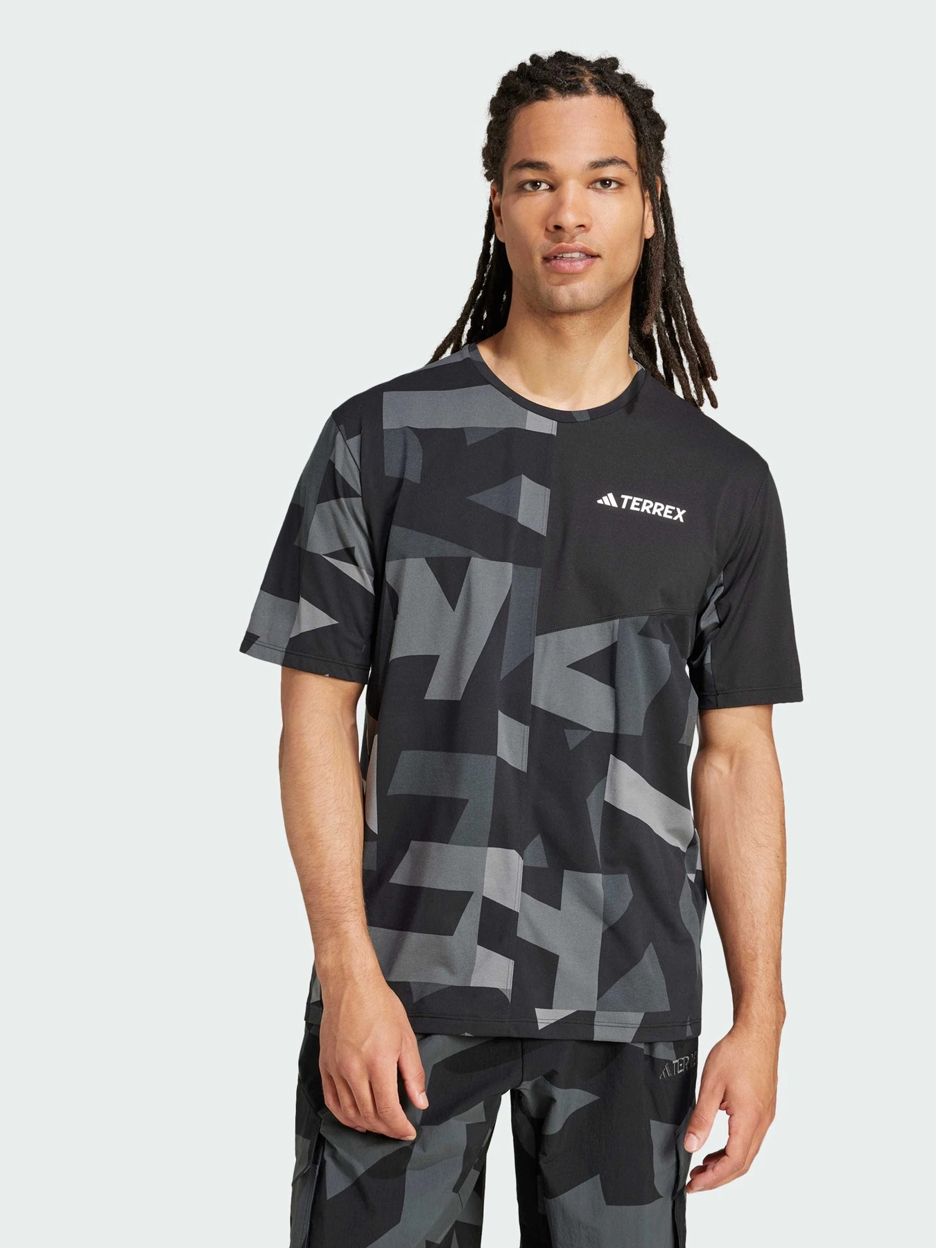 Футболки и поло Adidas модель JE0390 Футболки и поло Adidas модель JE0390 Фото