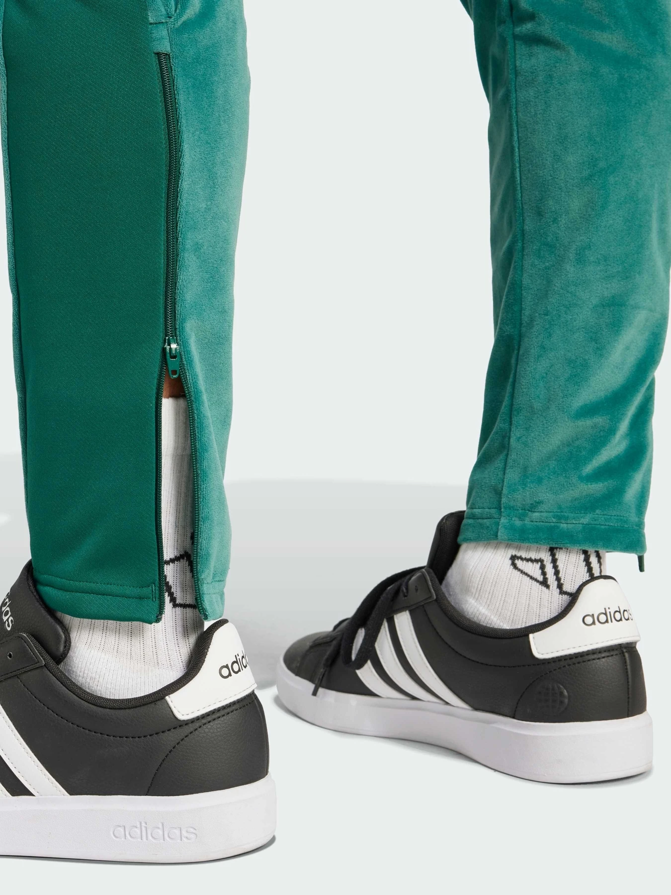 Штани Adidas Tiro модель JF4245 Фото