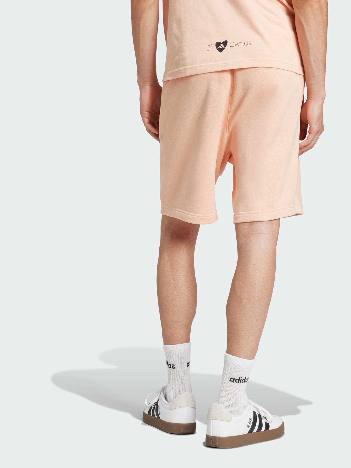 Шорти Adidas модель JG0991 Шорти Adidas модель JG0991 Фото