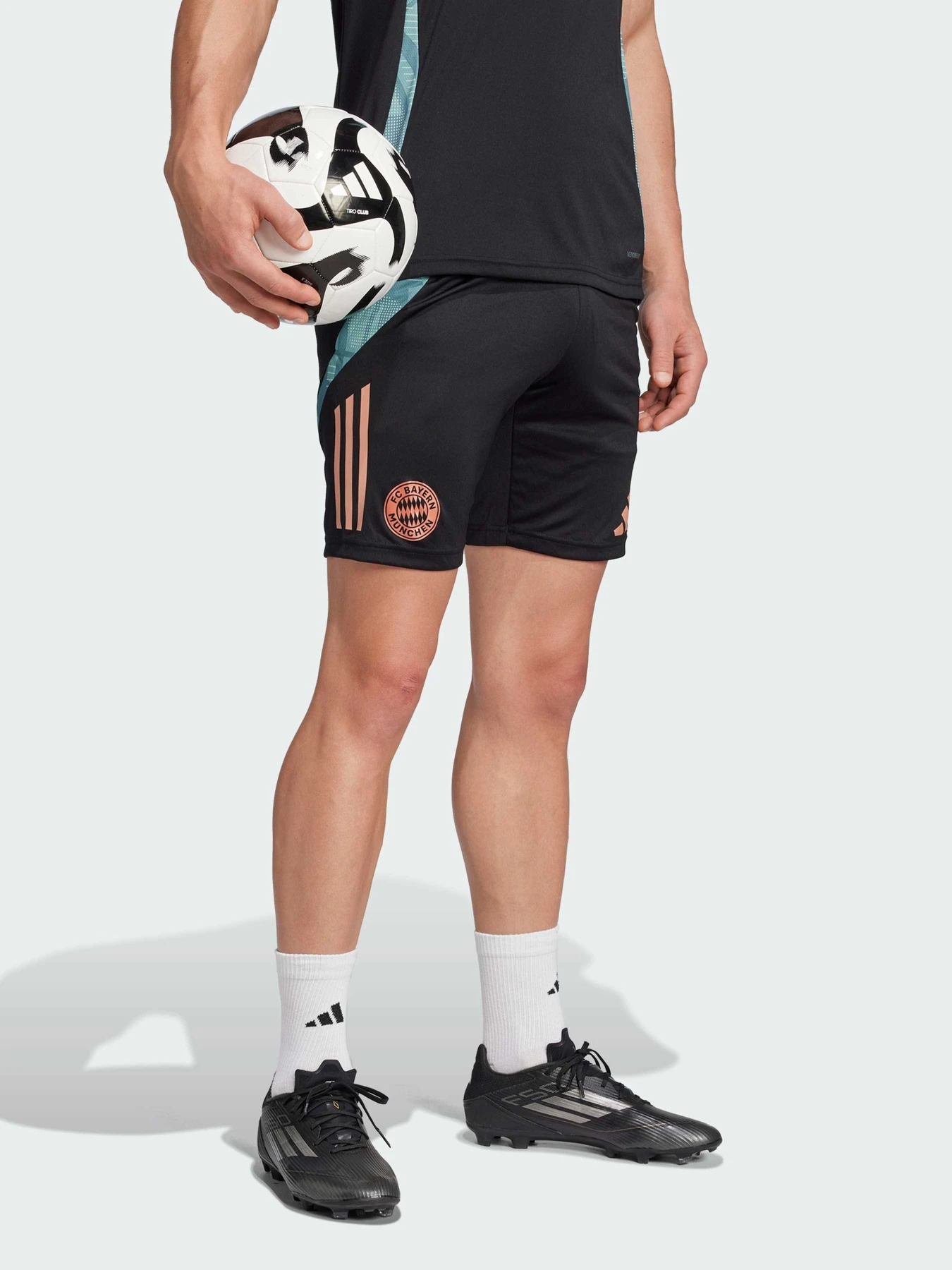 Шорты Adidas модель JI5276 Фото