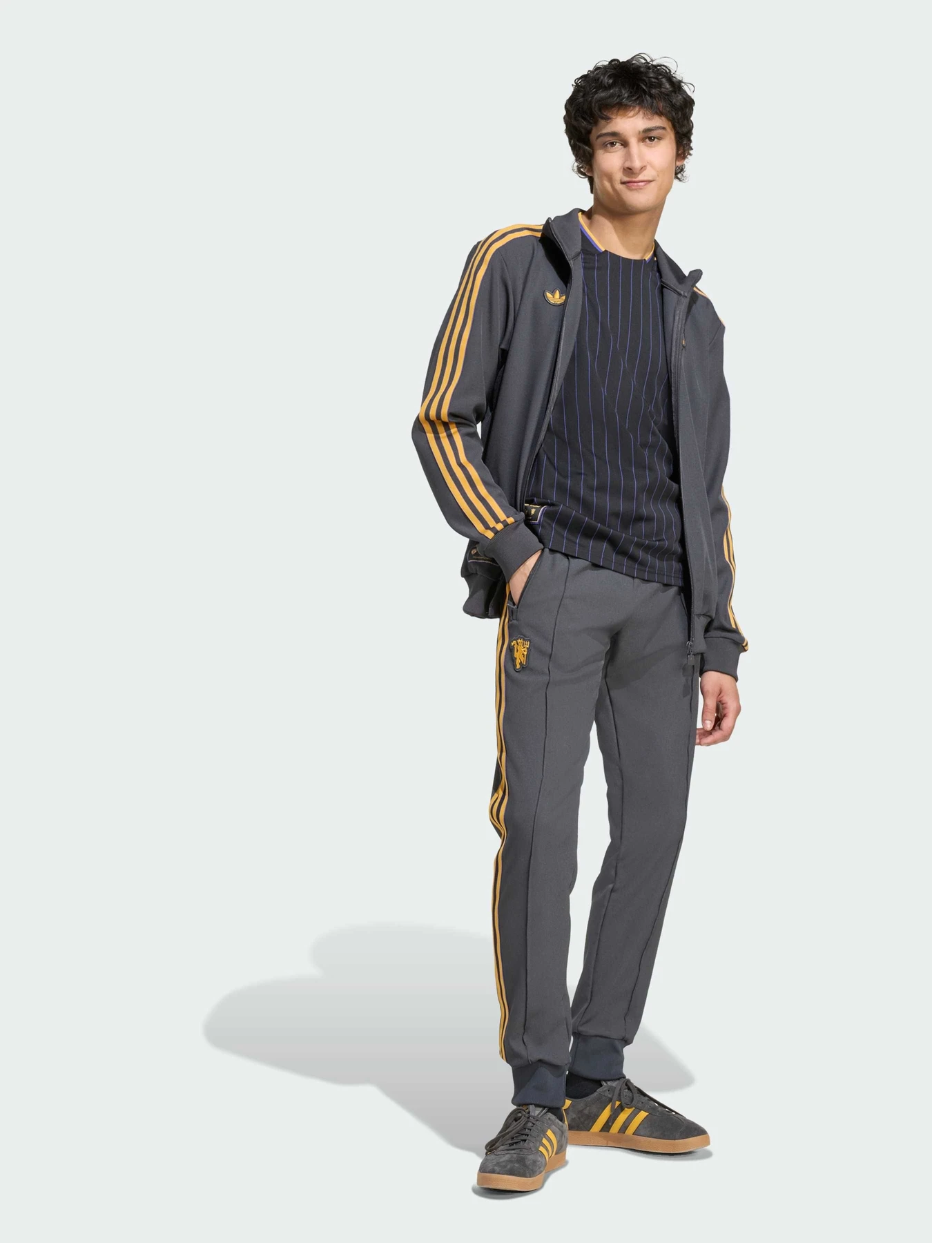 Худи и свитшоты Adidas модель JN2816 Фото