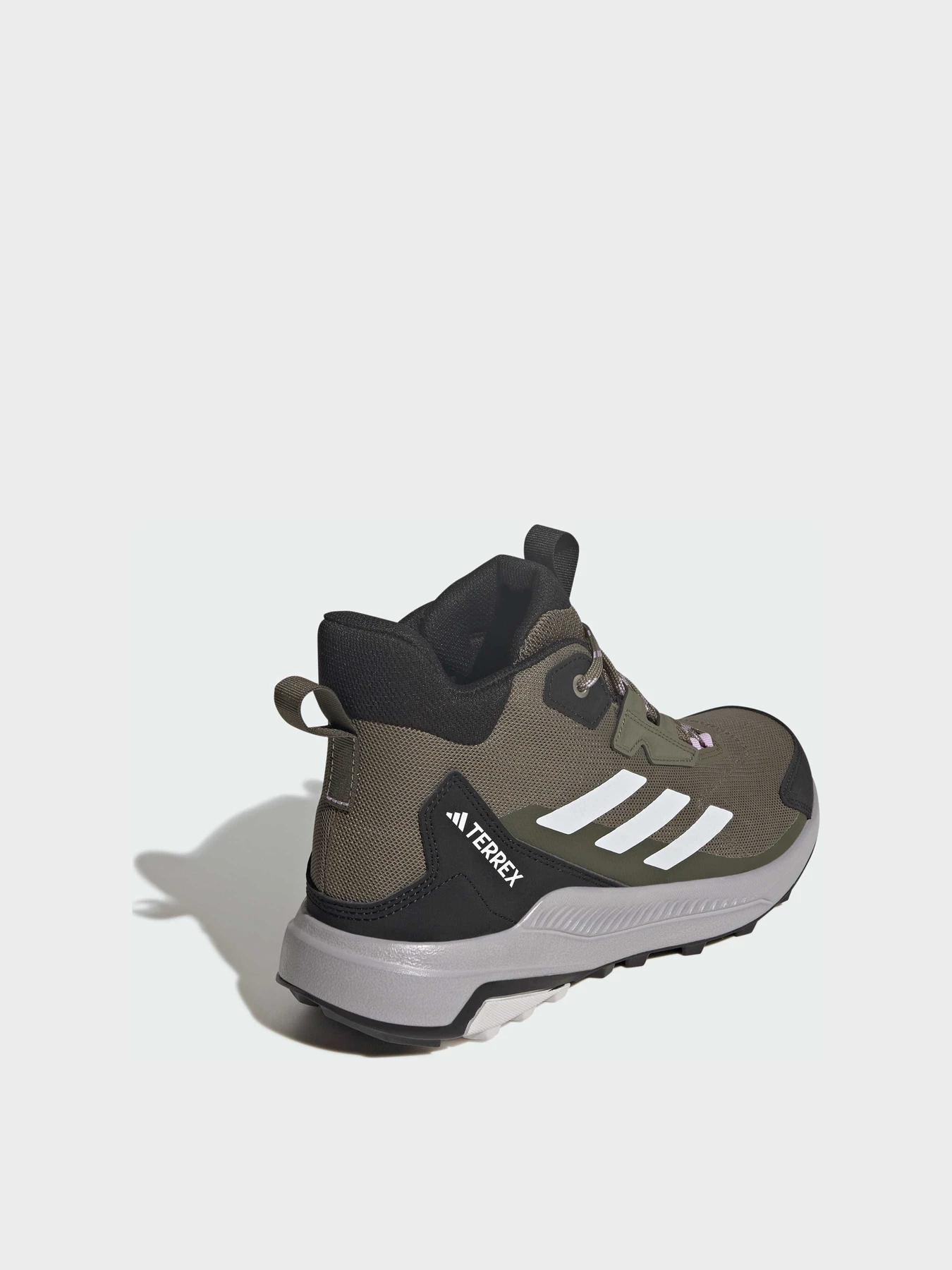 Кроссовки Adidas модель JQ9960 Кроссовки Adidas модель JQ9960 Фото