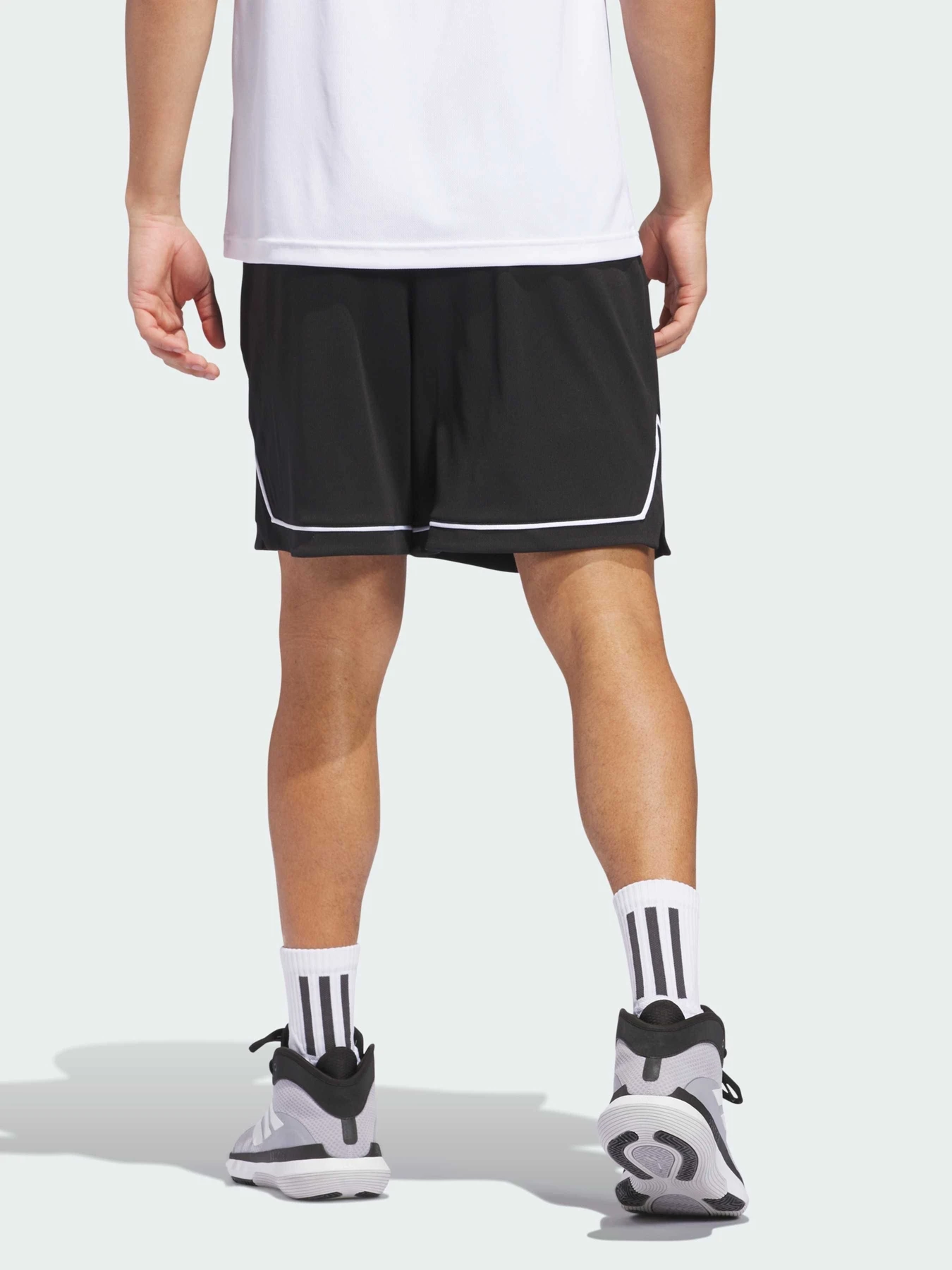 Шорты Adidas модель JN4728 Шорты Adidas модель JN4728 Фото