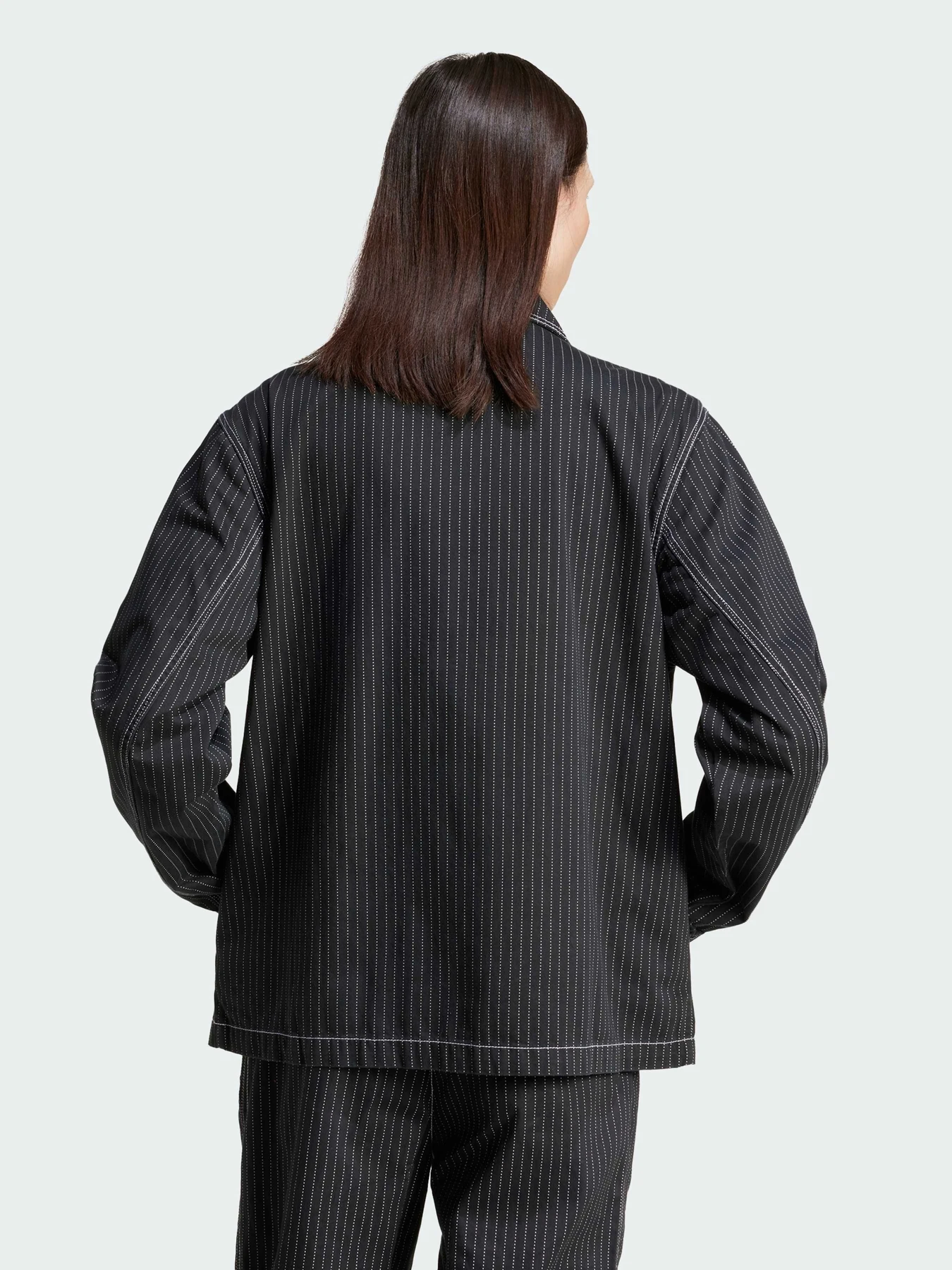 Куртки и дубленки Adidas Graphics модель JP4485 Фото