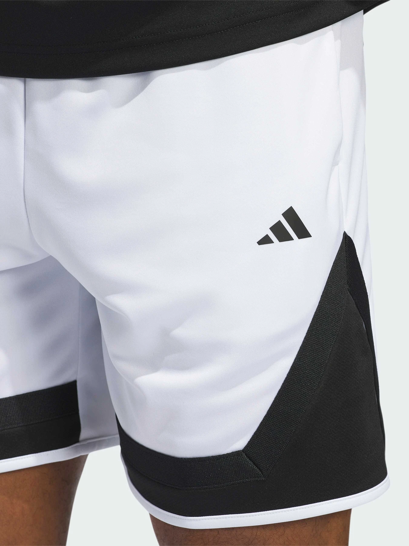 Шорты Adidas модель IX1849 Фото