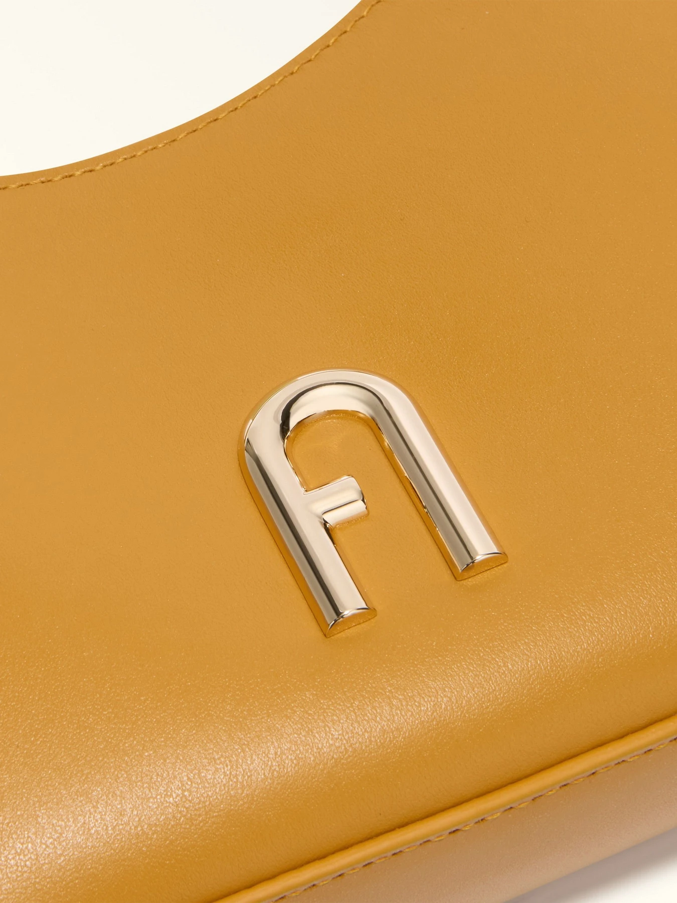 Сумки Furla модель WB00863AX0733SE0001007 Сумки Furla модель WB00863AX0733SE0001007 Фото