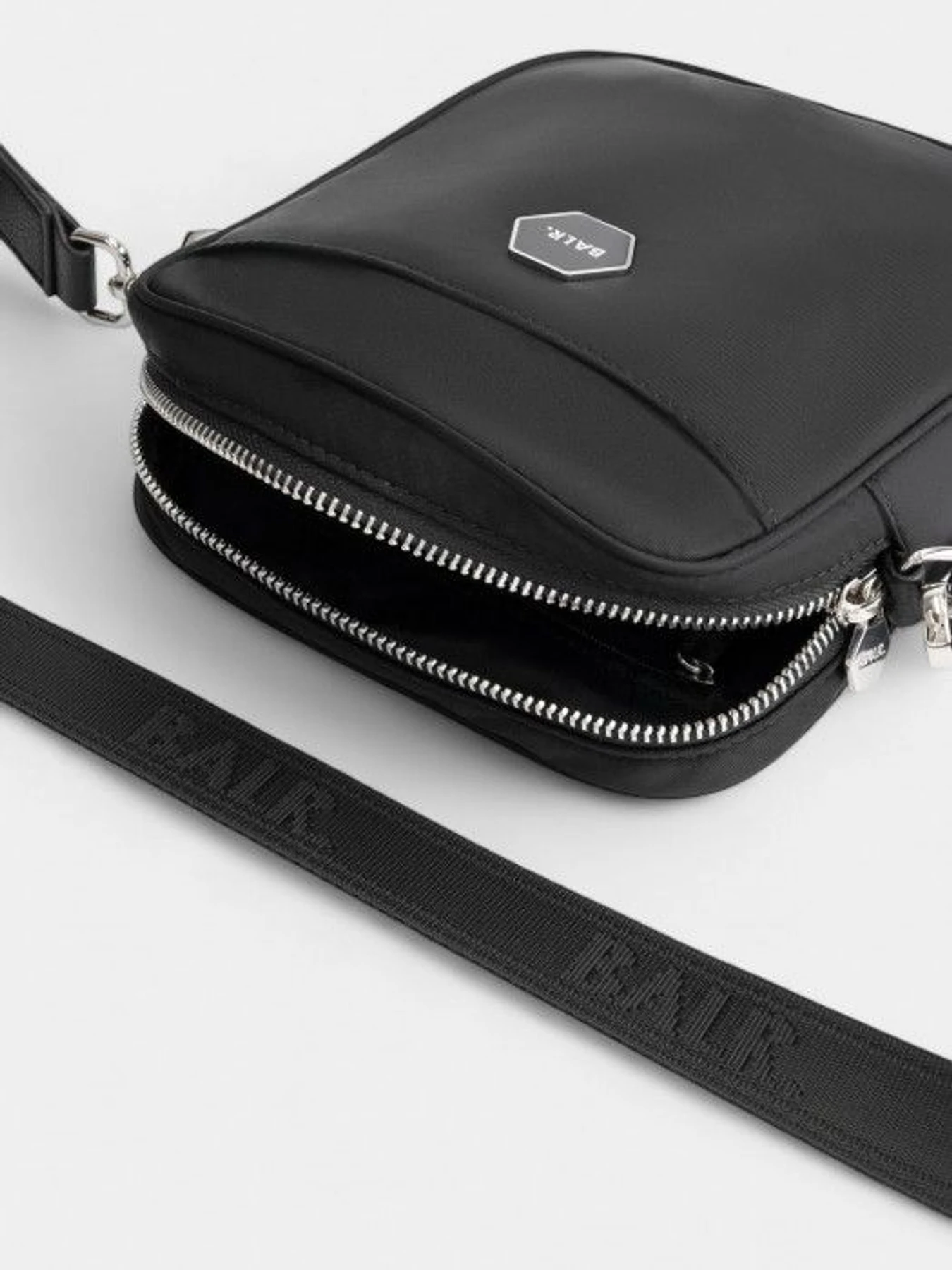 Сумки Balr модель 9497 Фото