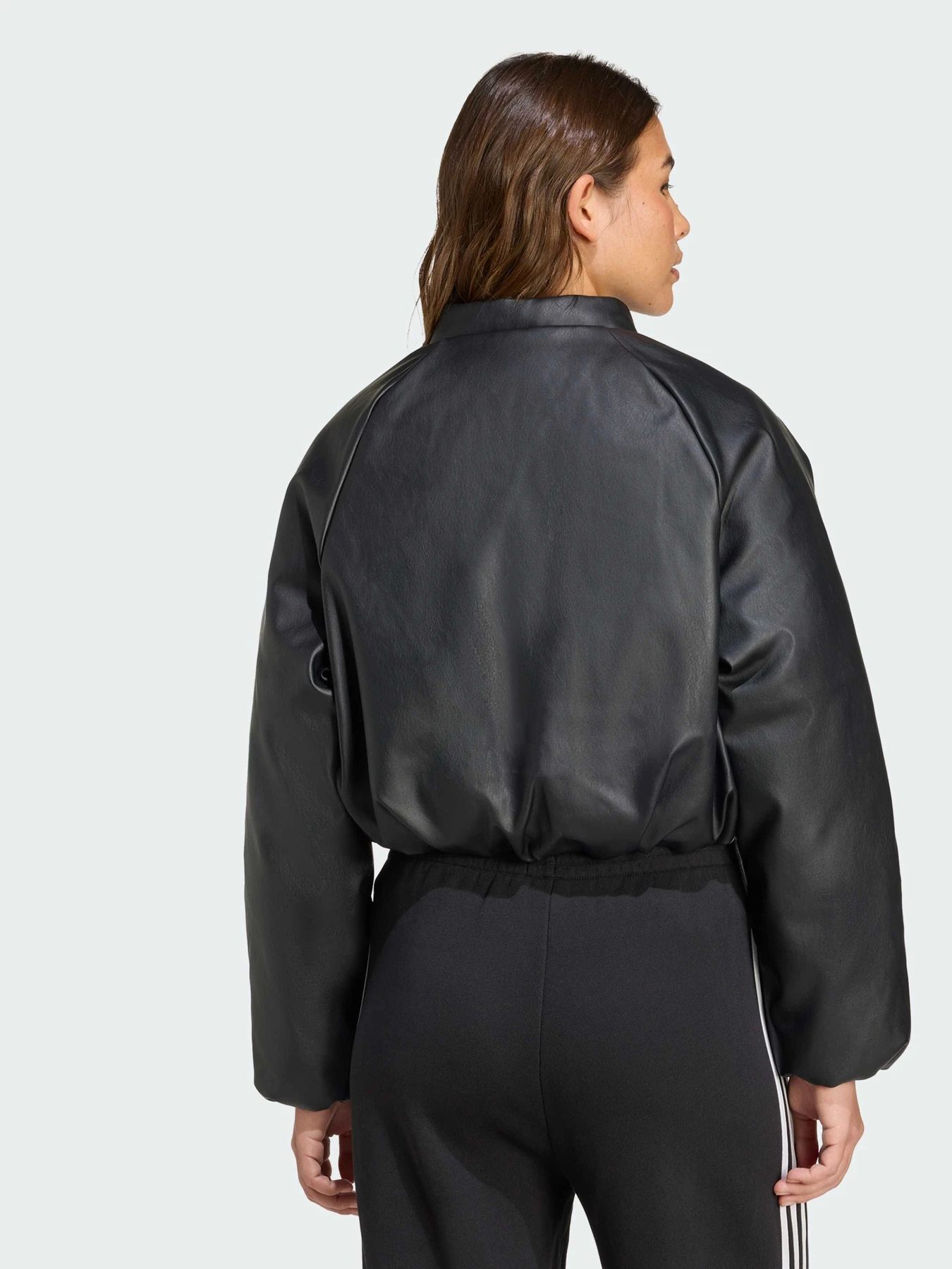 Куртки и дубленки Adidas модель JX5332 Фото