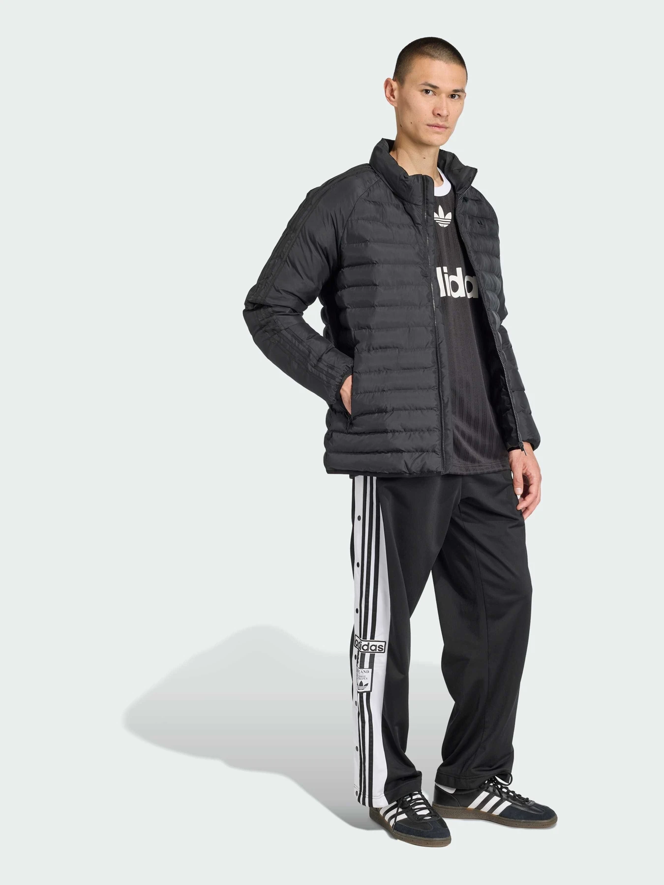 Куртки и дубленки Adidas модель JW5844 Куртки и дубленки Adidas модель JW5844 Фото