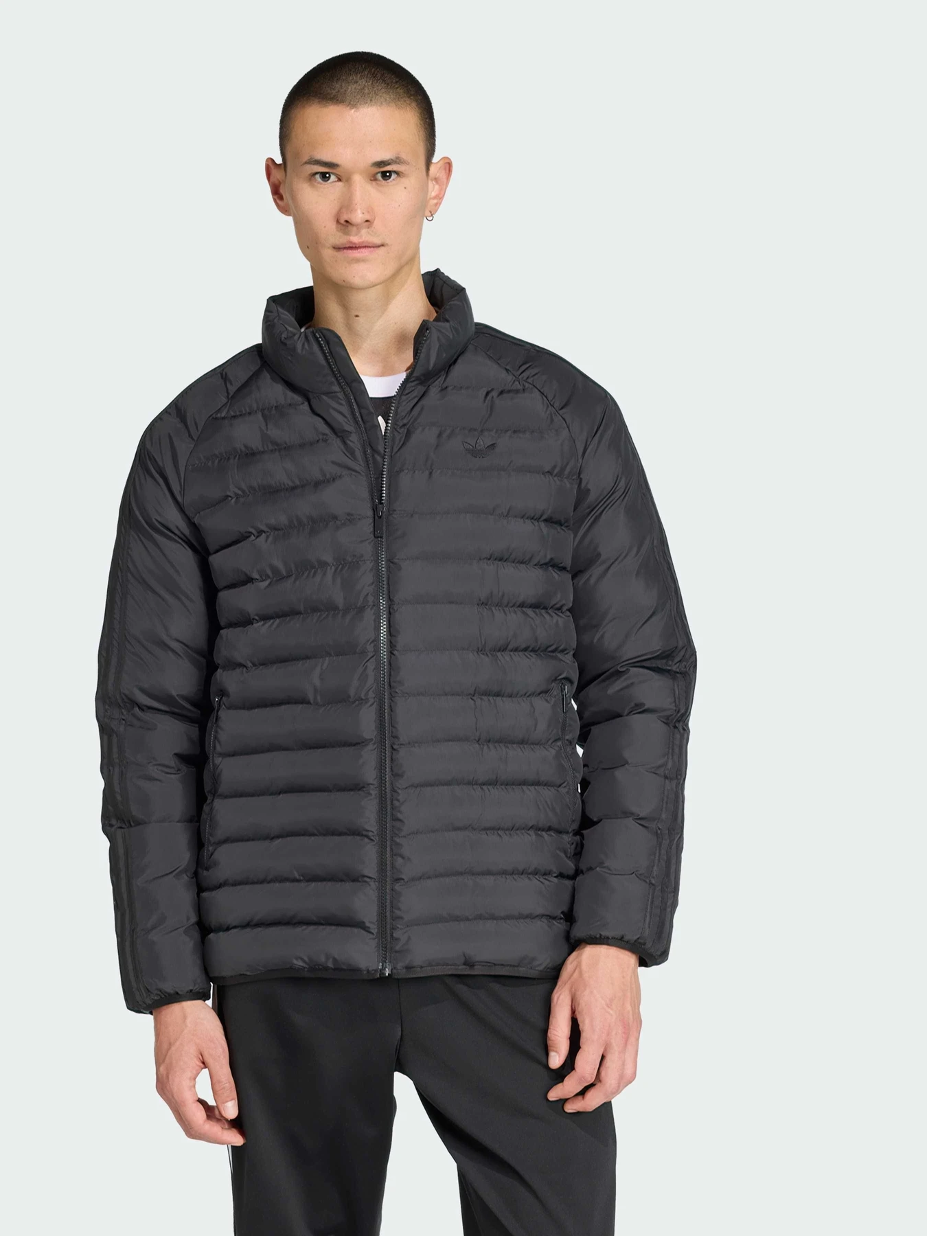 Куртки и дубленки Adidas модель JW5844 Куртки и дубленки Adidas модель JW5844 Фото