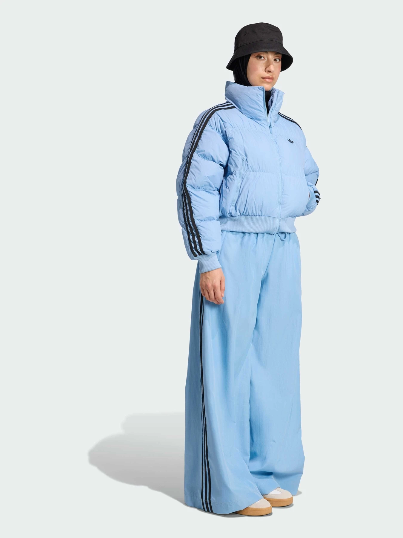 Куртки и дубленки Adidas Adicolor модель JX2969 Фото