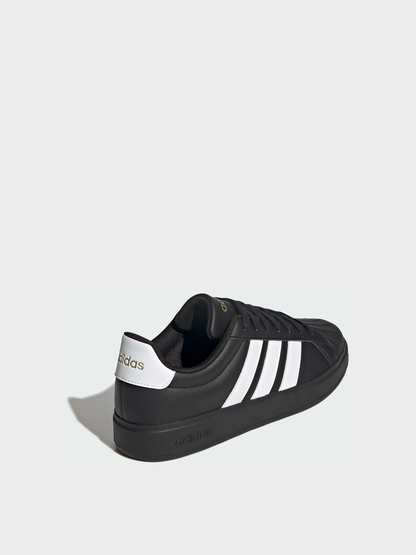 Кеды Adidas модель JP8276 Кеды Adidas модель JP8276 Фото
