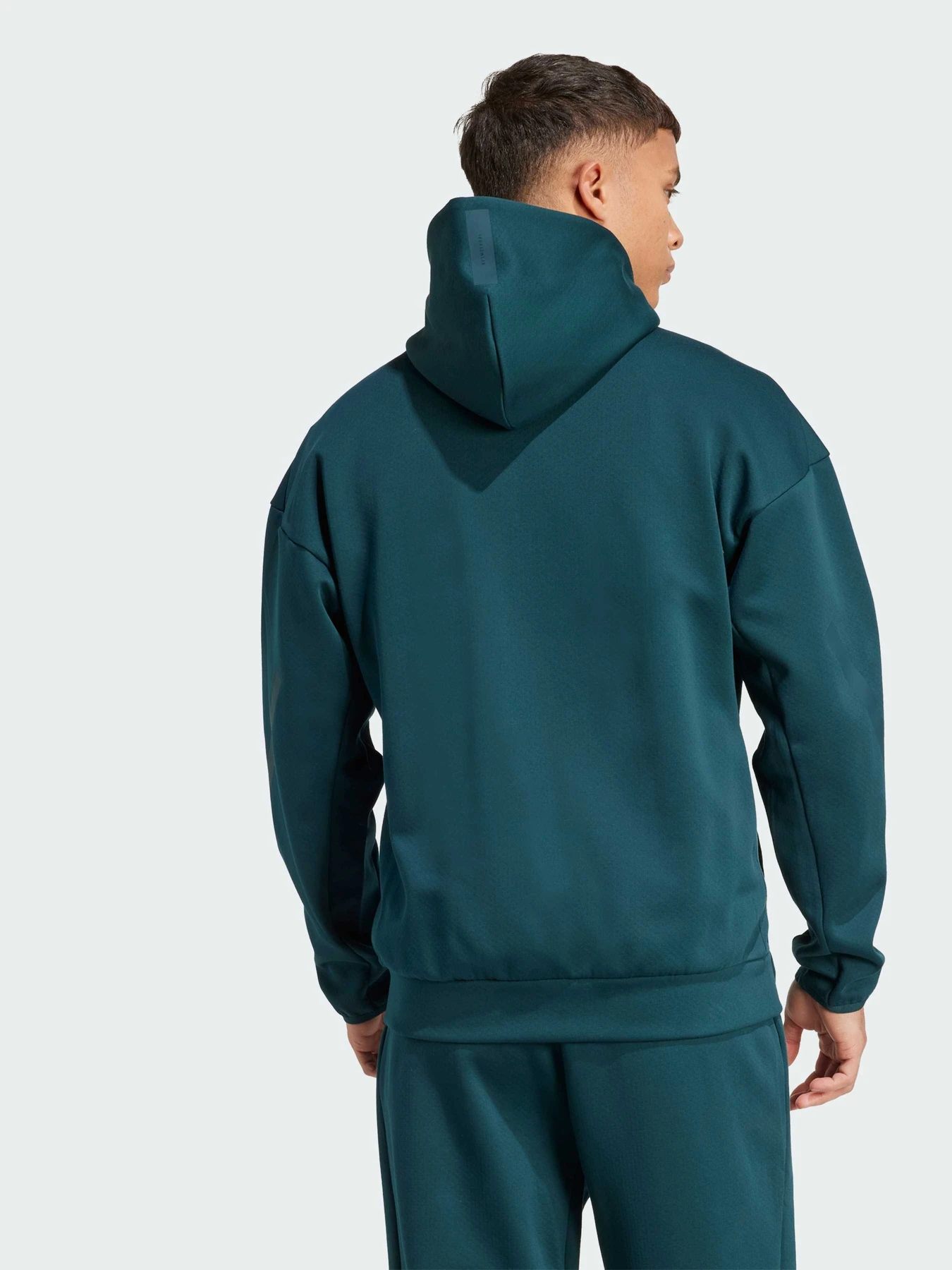Худи и свитшоты Adidas ZNE модель KB3709 Худи и свитшоты Adidas ZNE модель KB3709 Фото