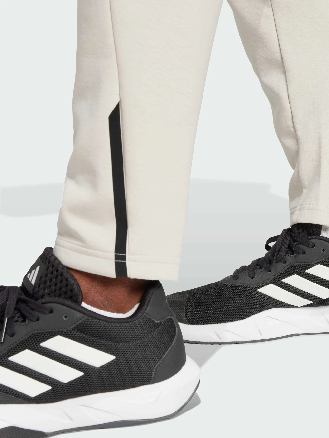 Брюки Adidas модель JP4944 Брюки Adidas модель JP4944 Фото
