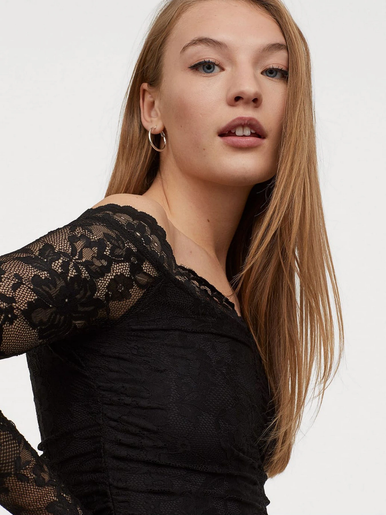 Платья H&M модель 8134300abr_Черный Фото