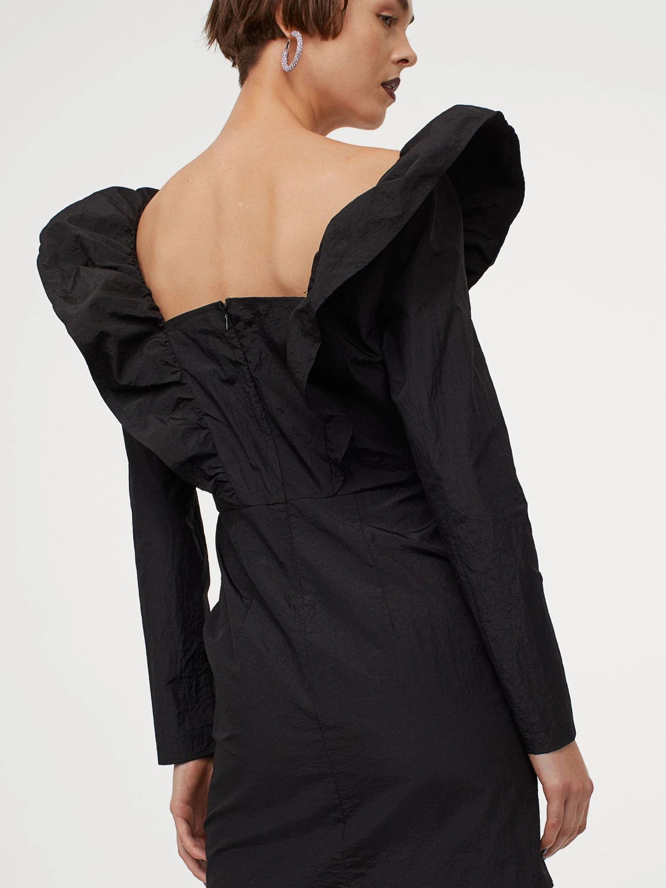 Платья H&M модель 9282762sm_Черный Фото