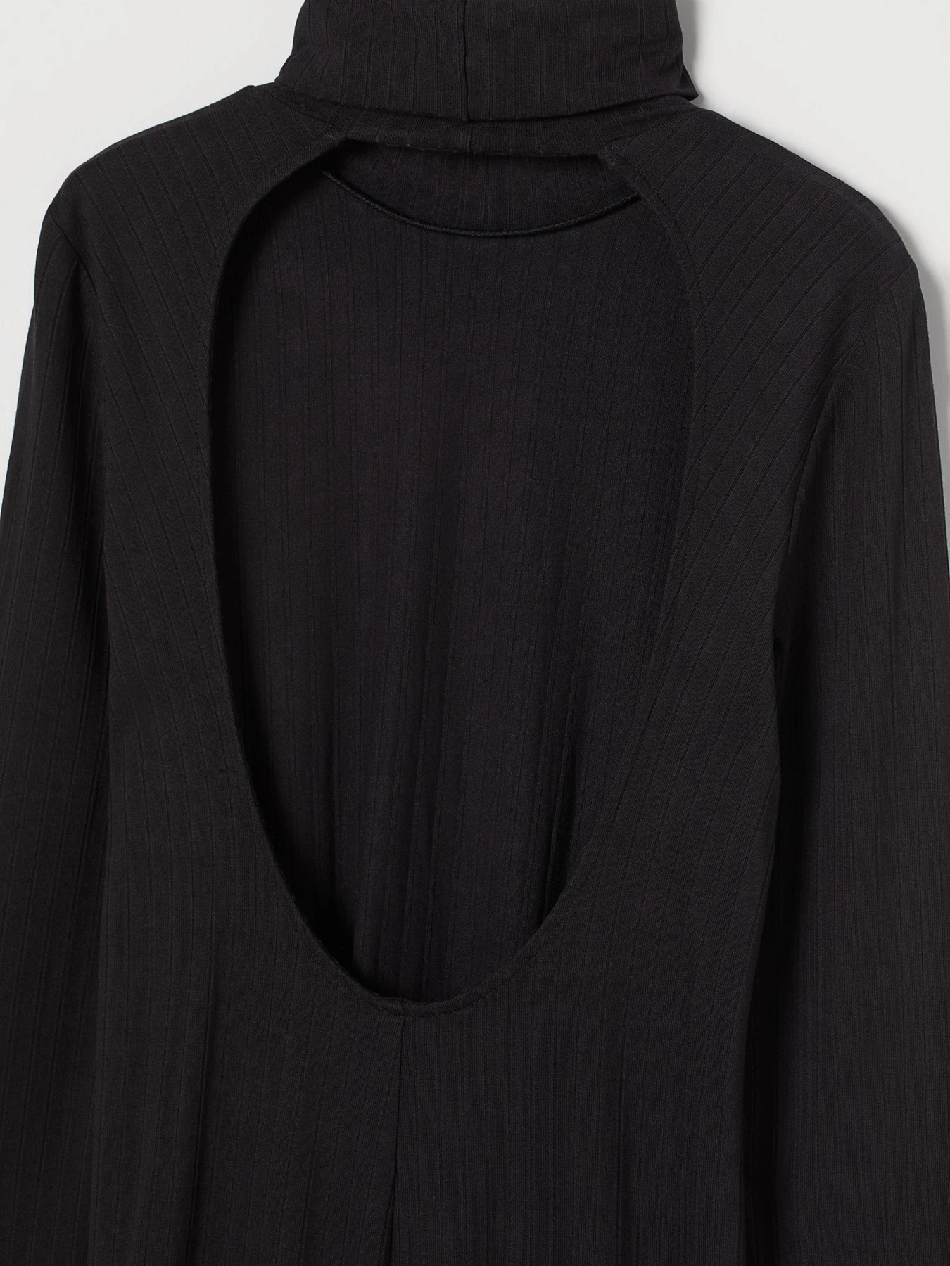 Платья H&M модель 9313532sdm_Черный Фото