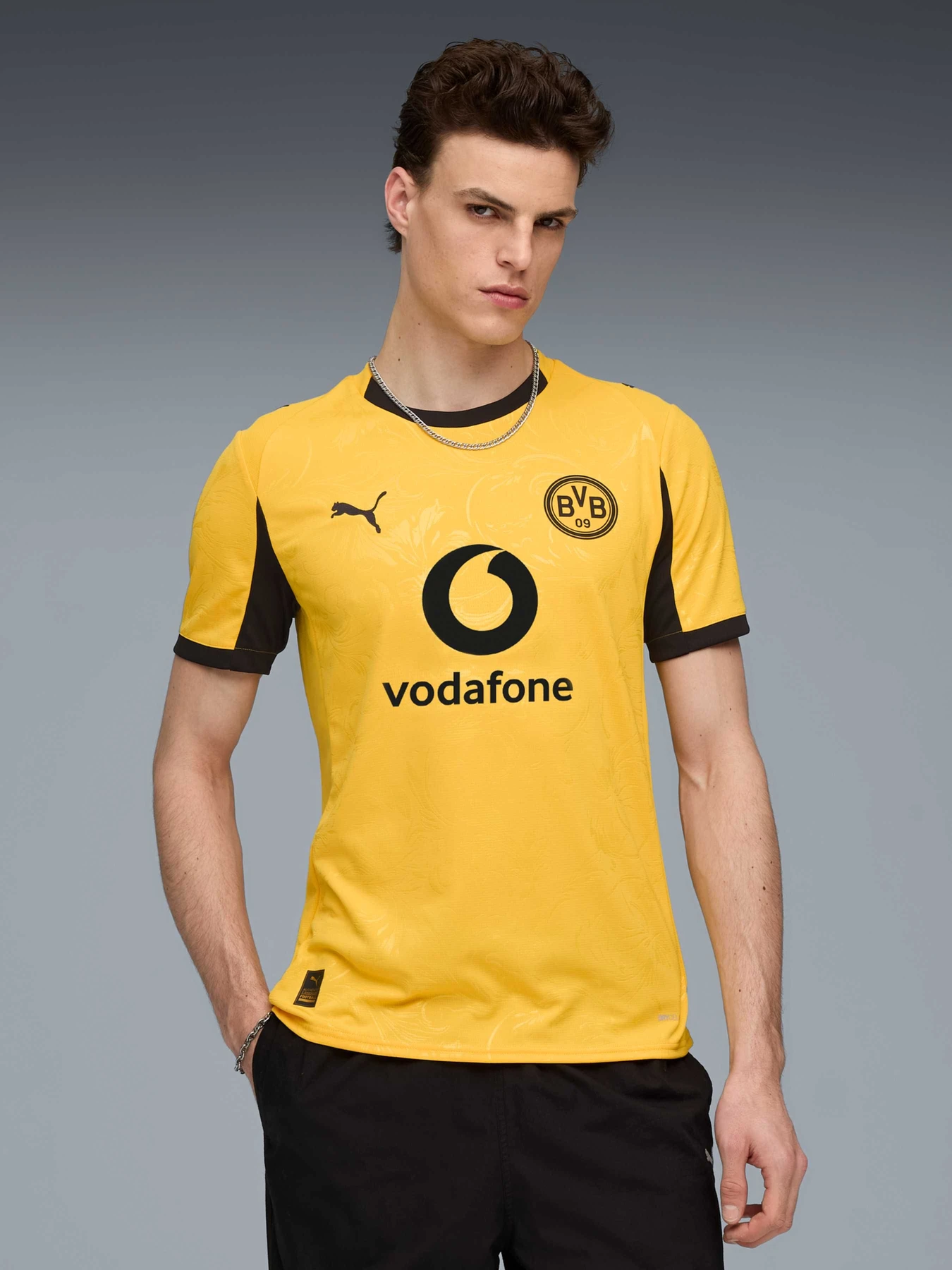 Футболки и поло PUMA Bvb Cup Jersey Replica модель 780112 Футболки и поло PUMA Bvb Cup Jersey Replica модель 780112 Фото