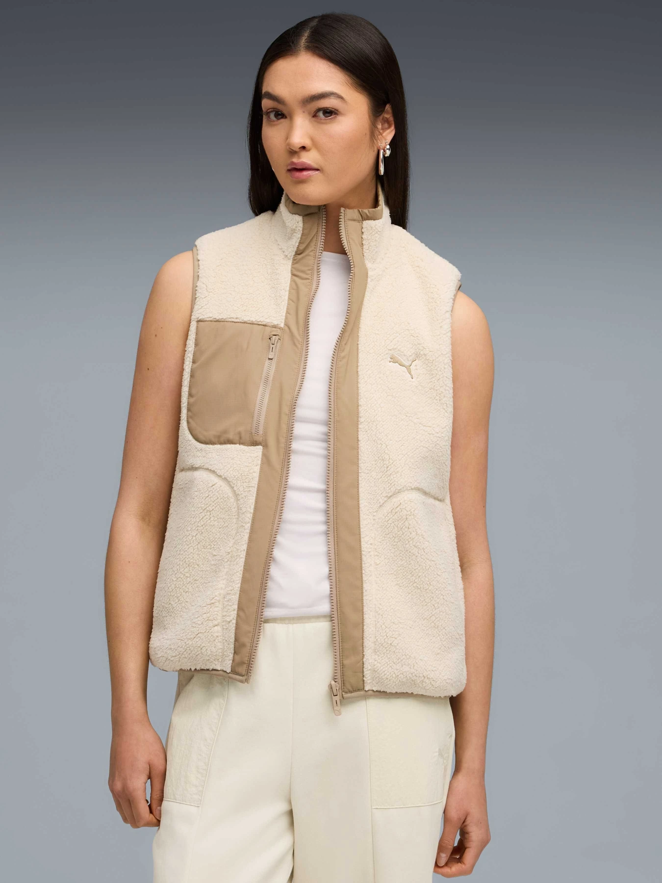 Куртки и дубленки PUMA Reversible Sherpa Vest модель 688388 Фото