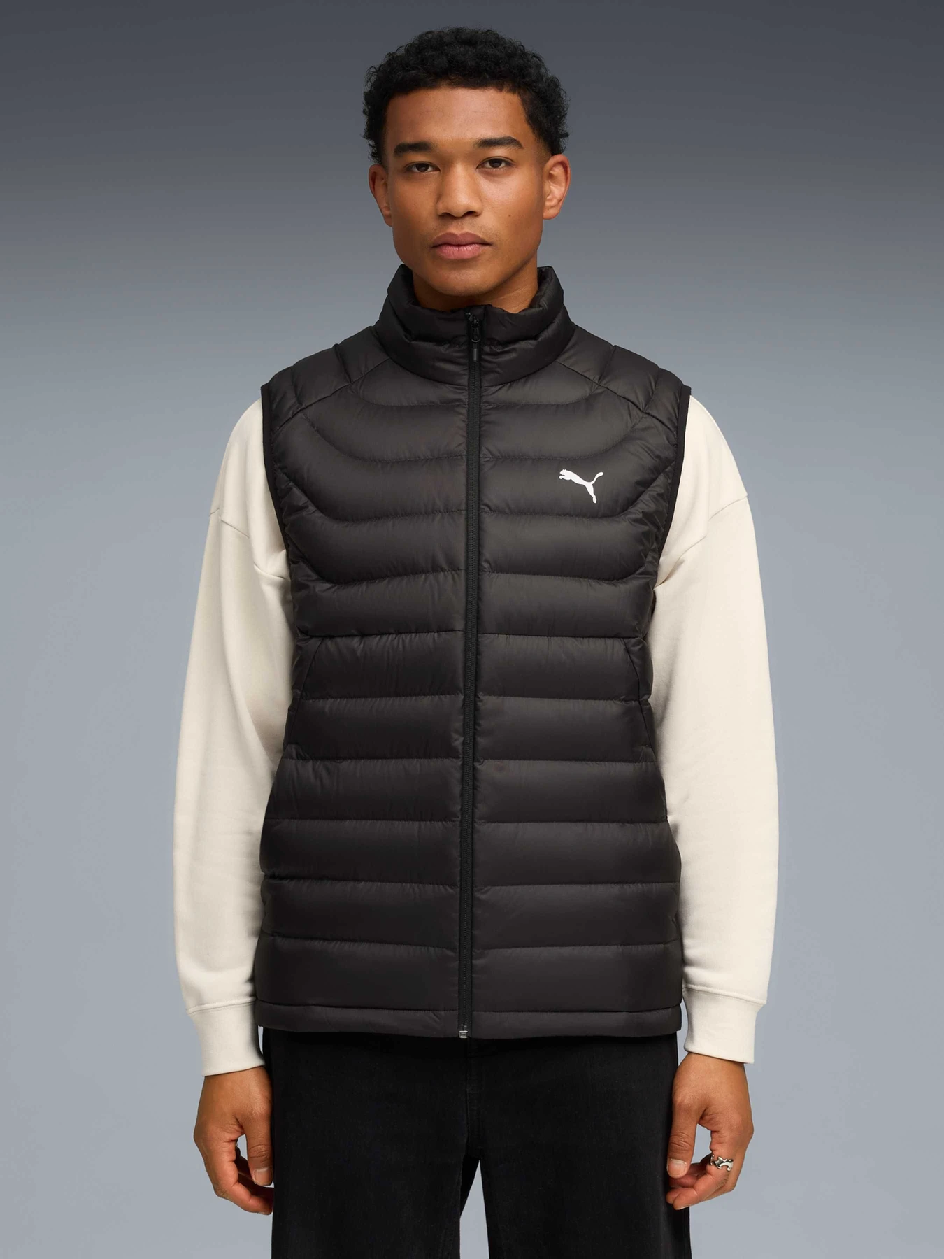 Куртки и дубленки PUMA Packlite Down Vest модель 685213 Фото
