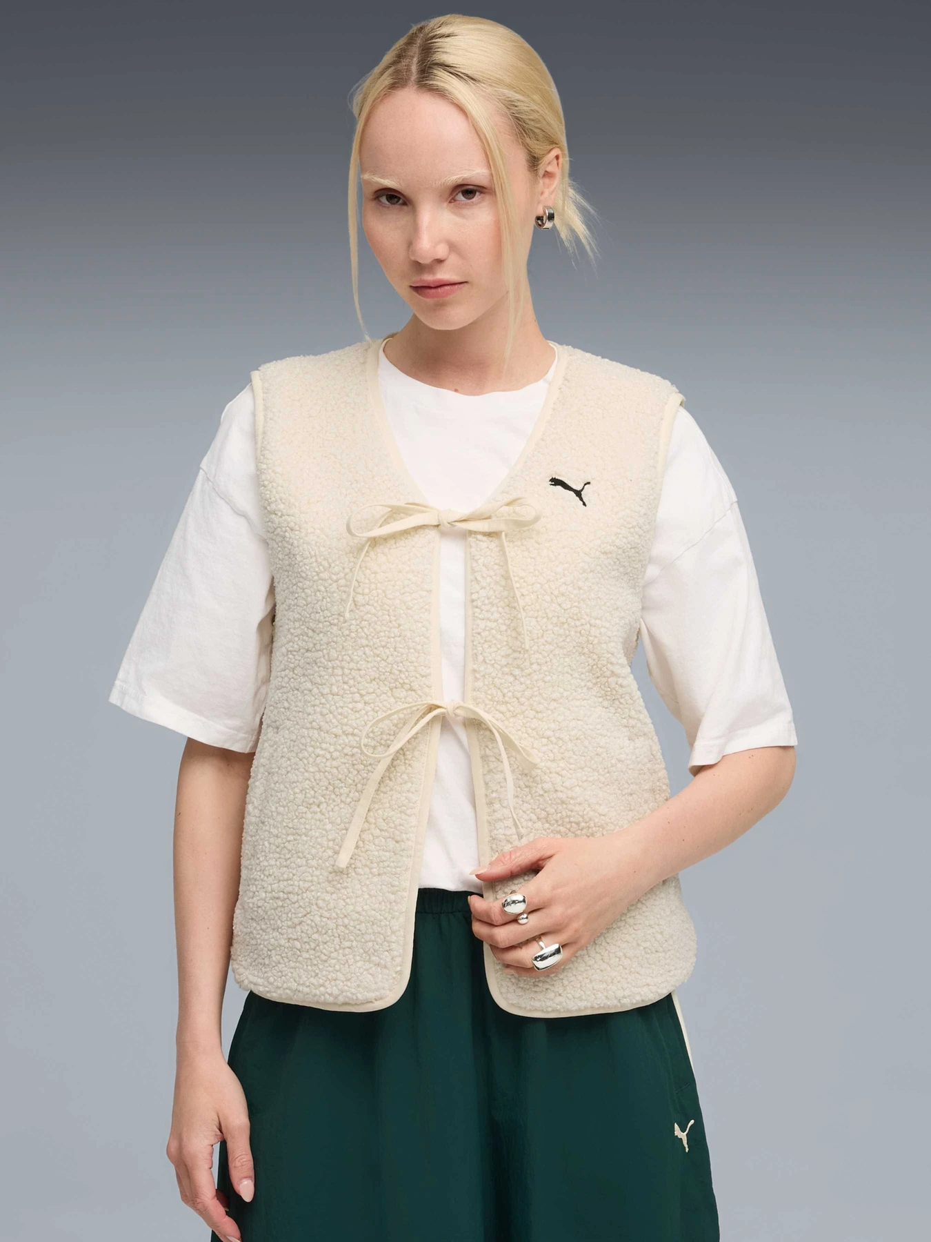Куртки и дубленки PUMA Wardrobe Ess Fleece Gilet модель 633486 Куртки и дубленки PUMA Wardrobe Ess Fleece Gilet модель 633486 Фото