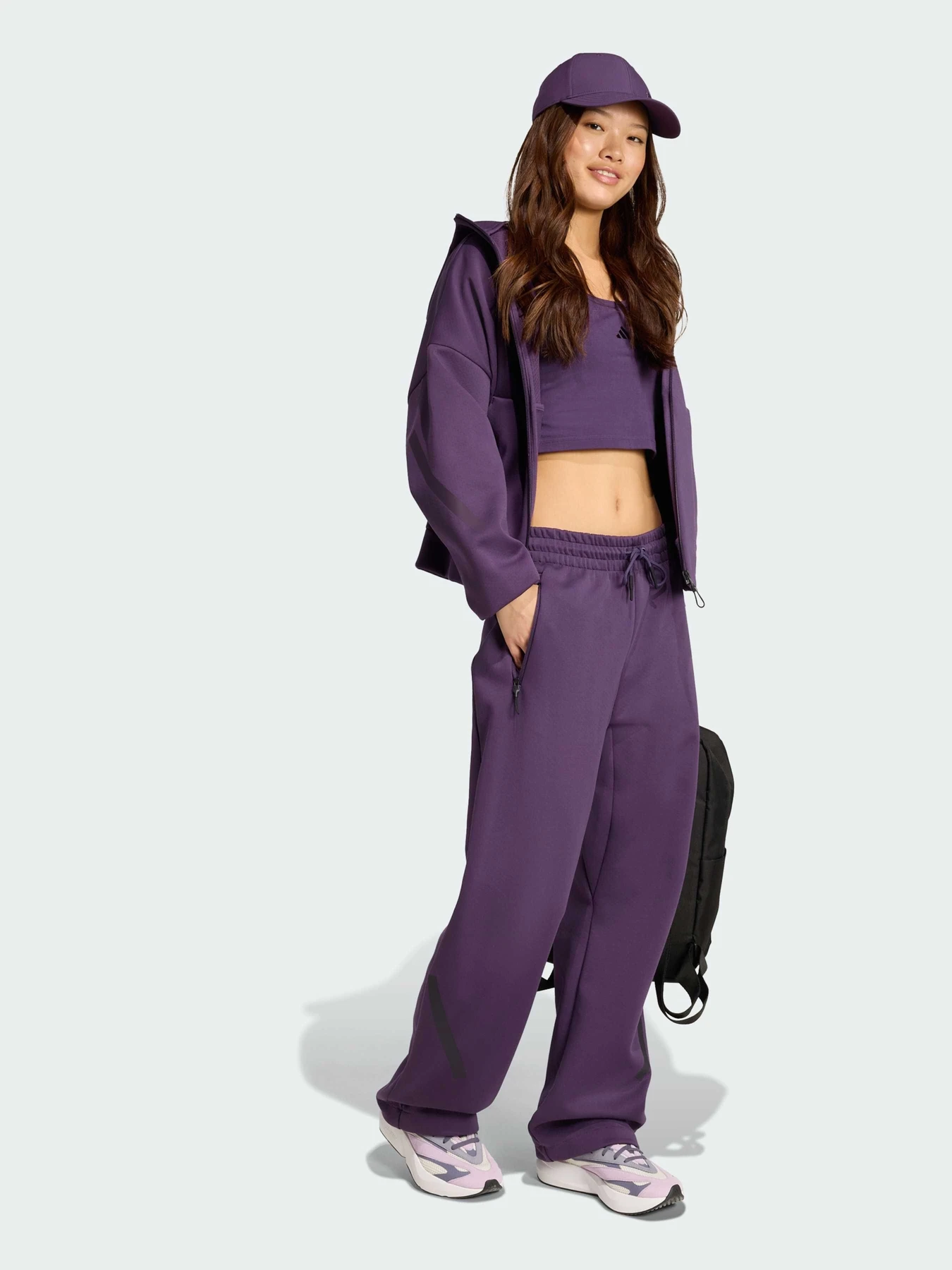 Брюки Adidas ZNE модель KB9441 Брюки Adidas ZNE модель KB9441 Фото