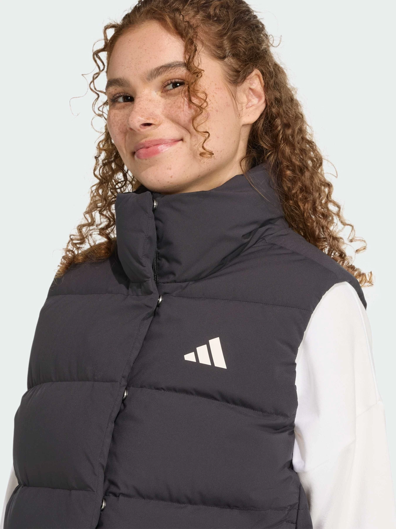 Куртки и дубленки Adidas модель JN2090 Фото