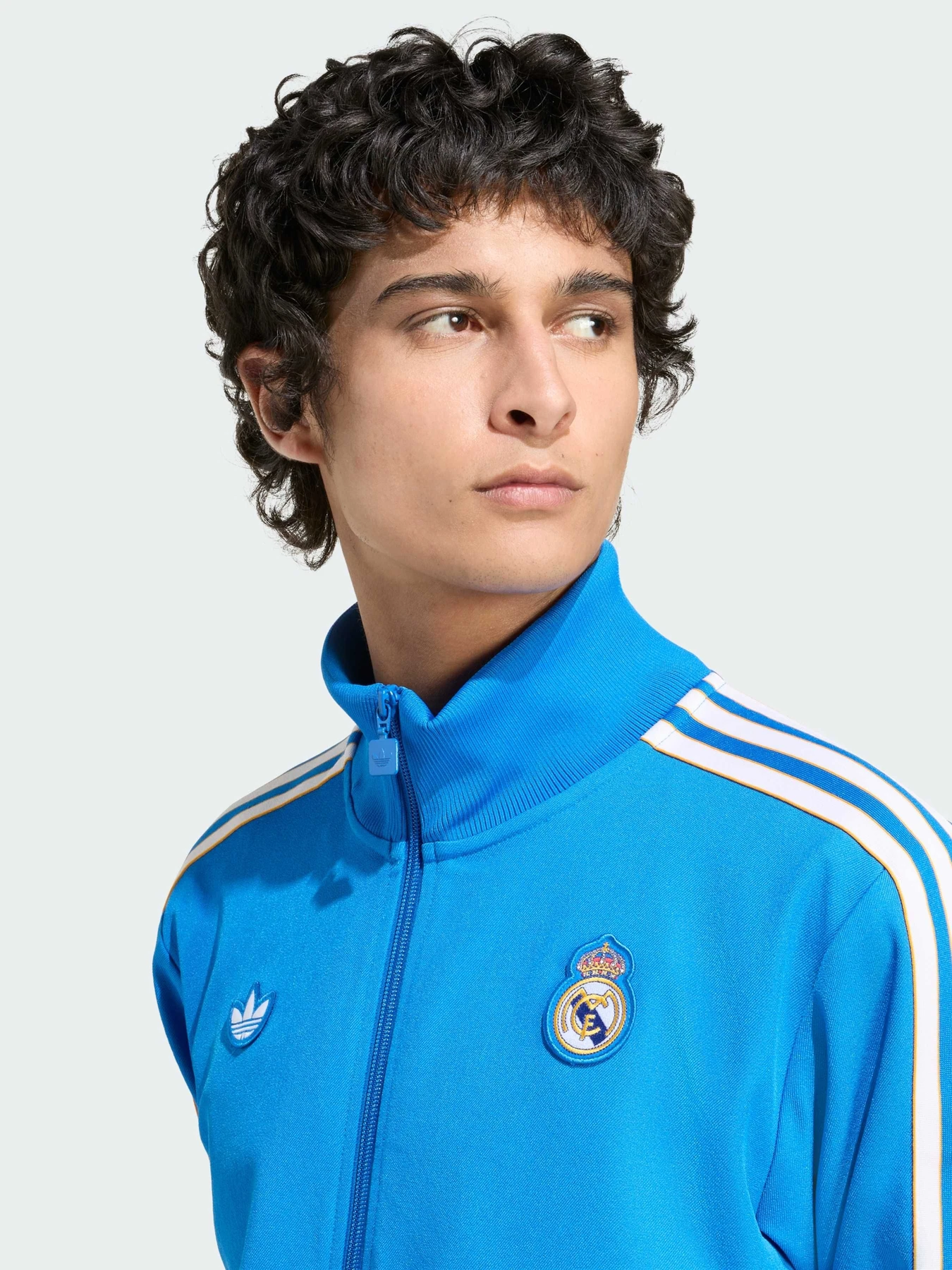 Худи и свитшоты Adidas модель JN3058 Худи и свитшоты Adidas модель JN3058 Фото
