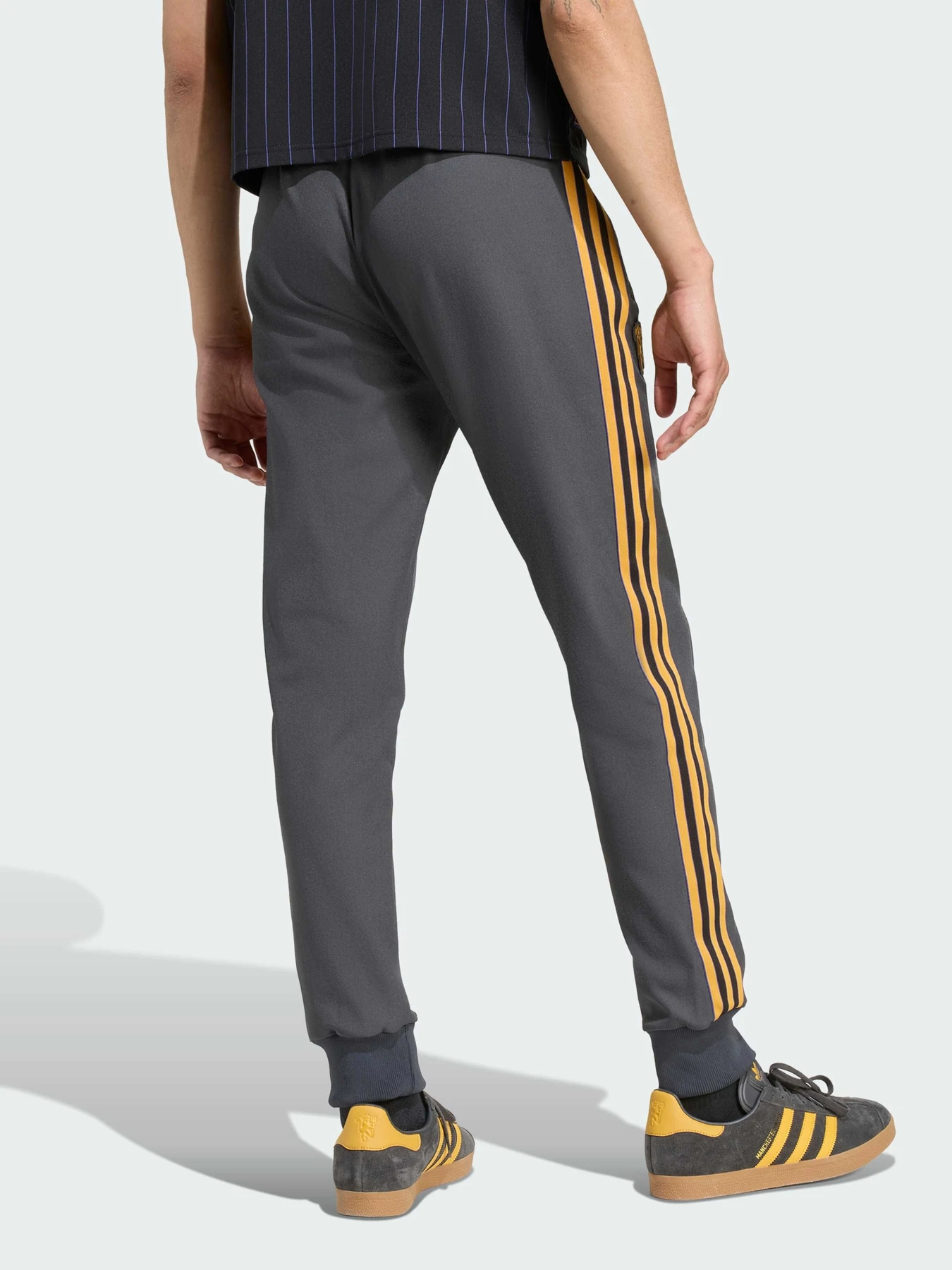 Брюки Adidas модель JN2815 Фото
