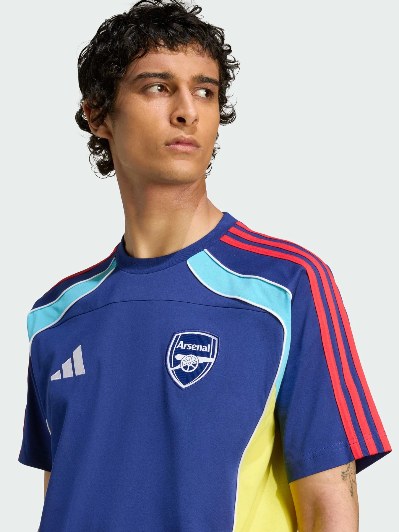 Футболки и поло Adidas модель JM9393 Футболки и поло Adidas модель JM9393 Фото