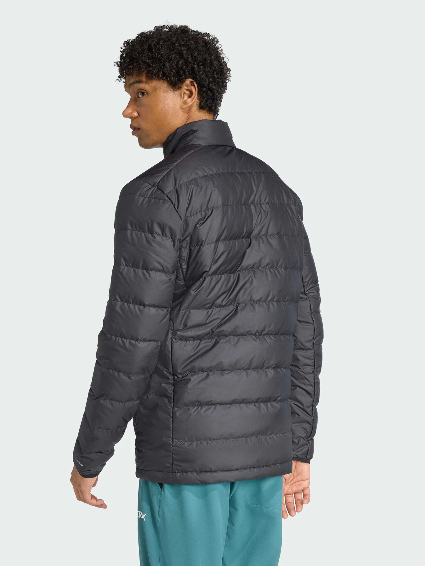 Куртки та дублянки Adidas модель JZ9966 Куртки та дублянки Adidas модель JZ9966 Фото