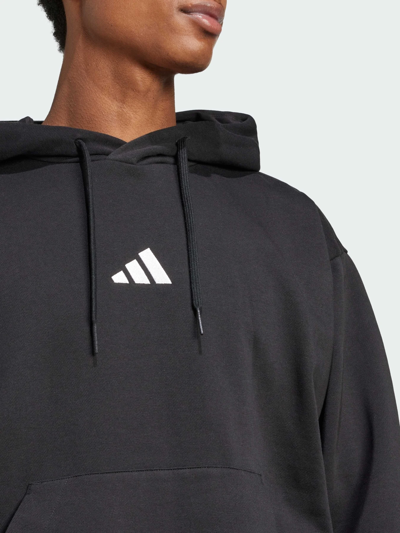 Худі та світшоти Adidas модель JE3807 Худі та світшоти Adidas модель JE3807 Фото